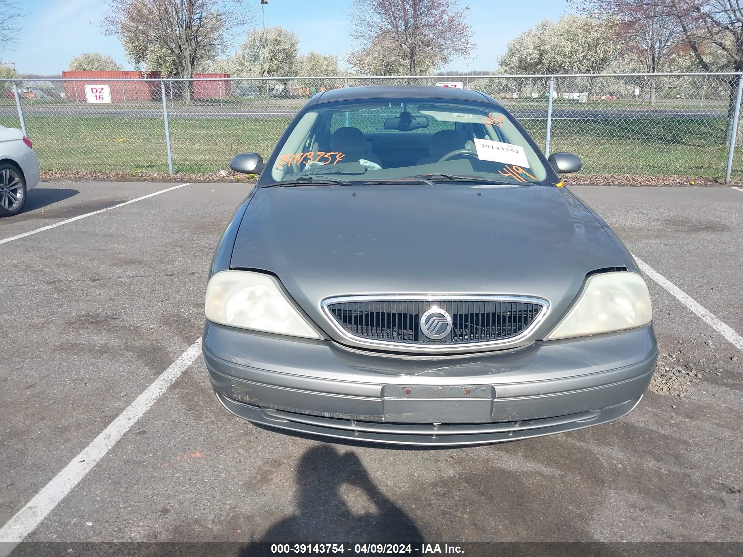 Photo 11 VIN: 1MEFM50UX3G624848 - MERCURY SABLE 