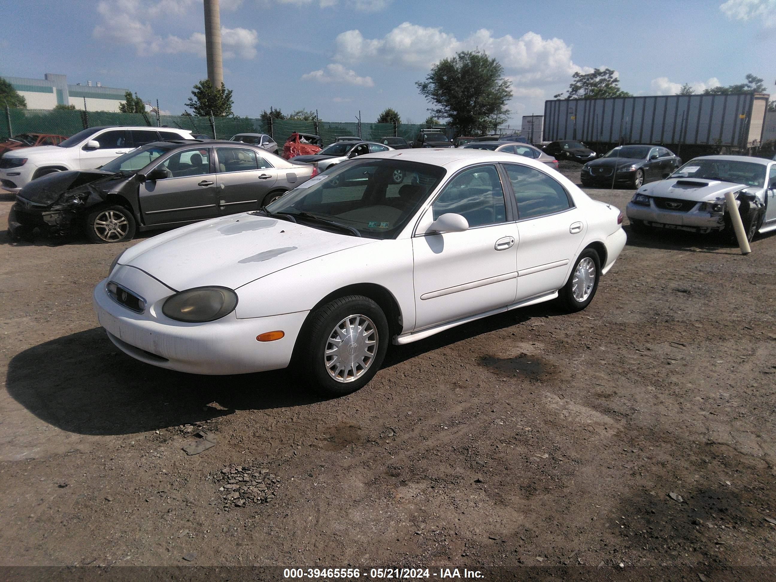 Photo 1 VIN: 1MEFM50UXXG622250 - MERCURY SABLE 