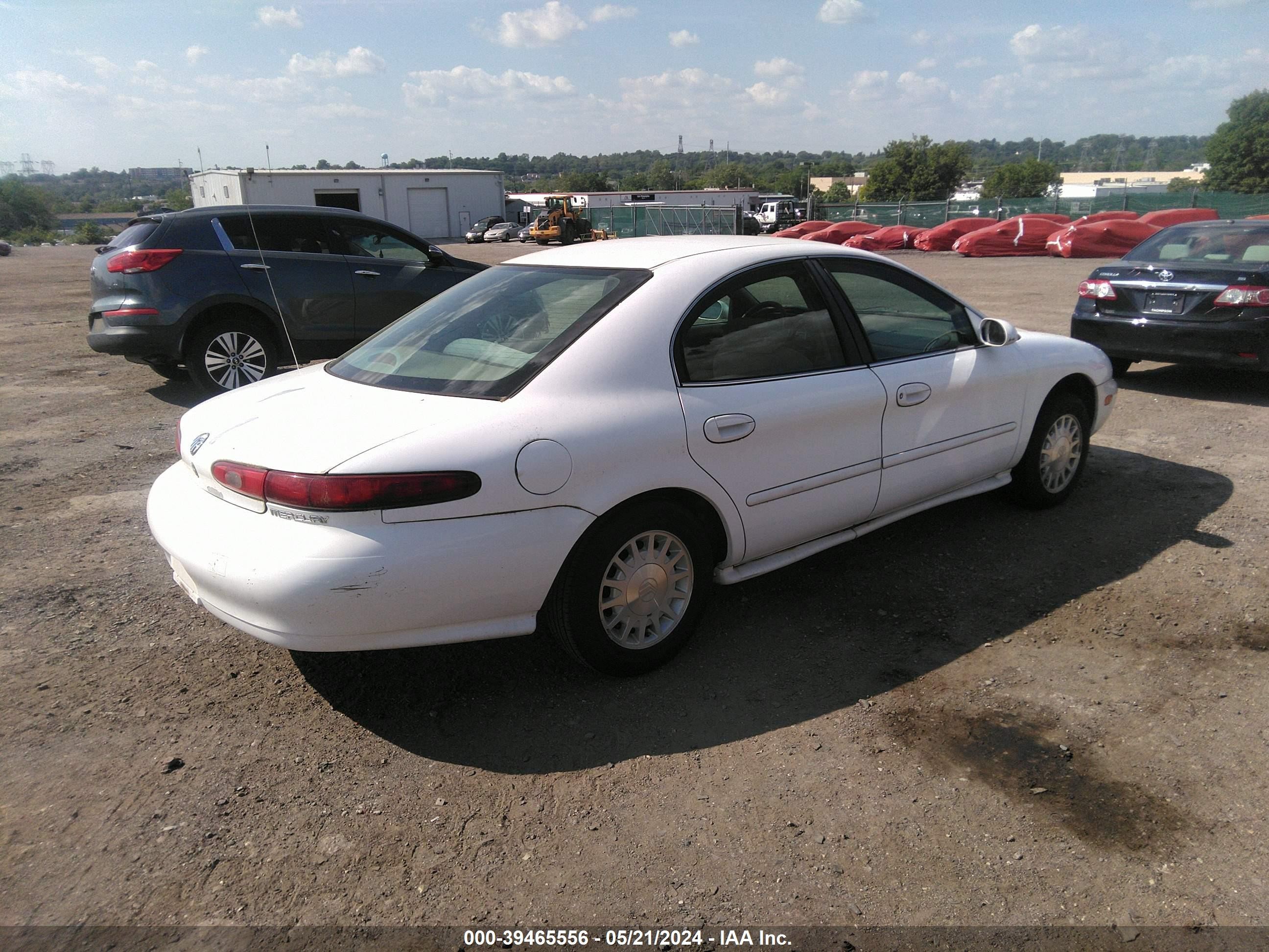 Photo 3 VIN: 1MEFM50UXXG622250 - MERCURY SABLE 