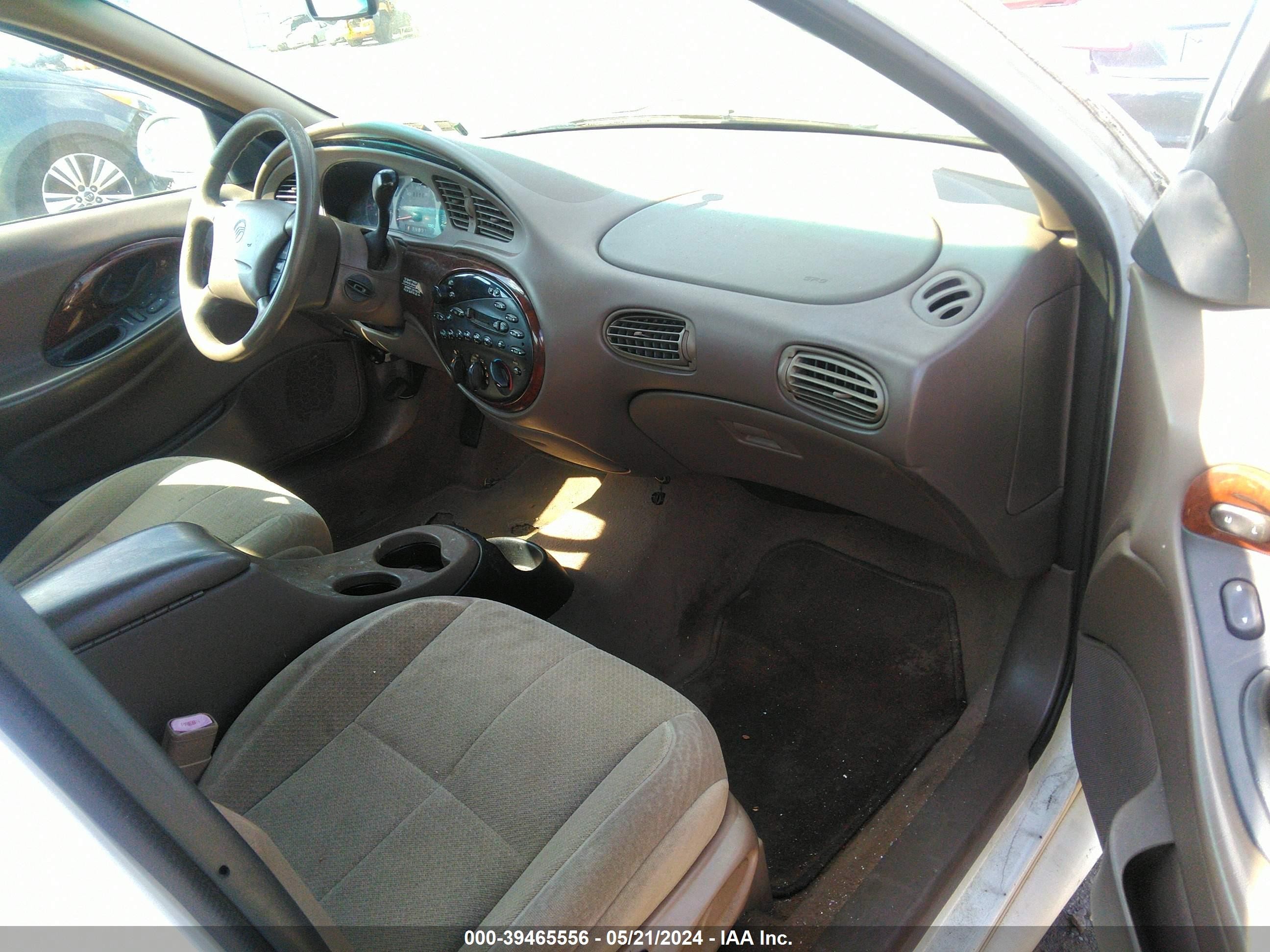 Photo 4 VIN: 1MEFM50UXXG622250 - MERCURY SABLE 