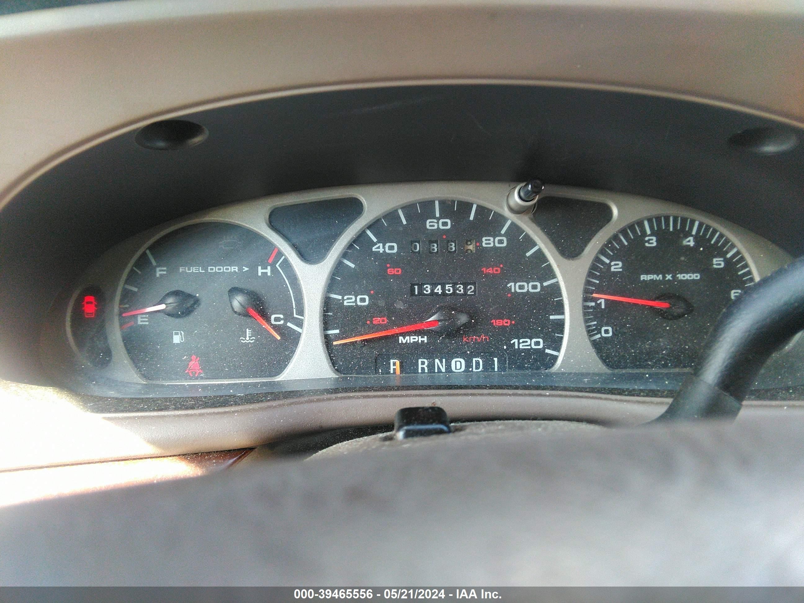 Photo 6 VIN: 1MEFM50UXXG622250 - MERCURY SABLE 