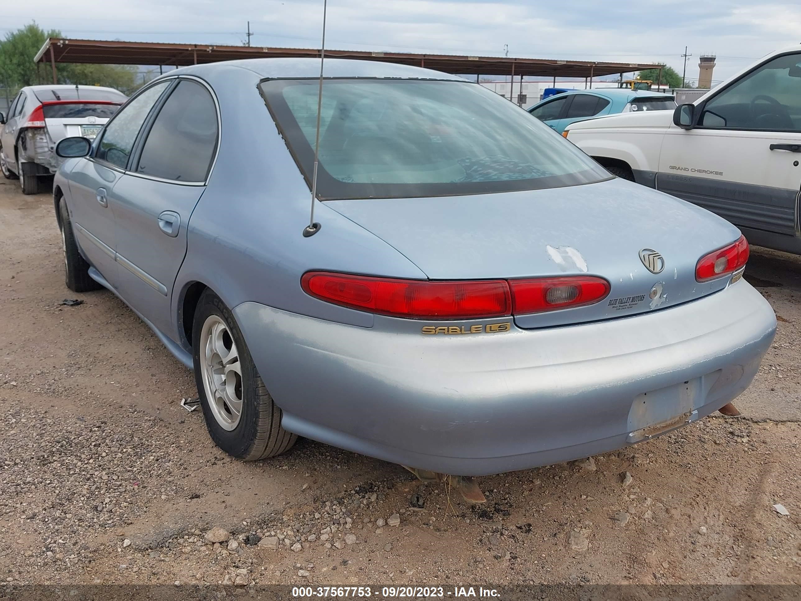 Photo 2 VIN: 1MEFM53S0WG633508 - MERCURY SABLE 