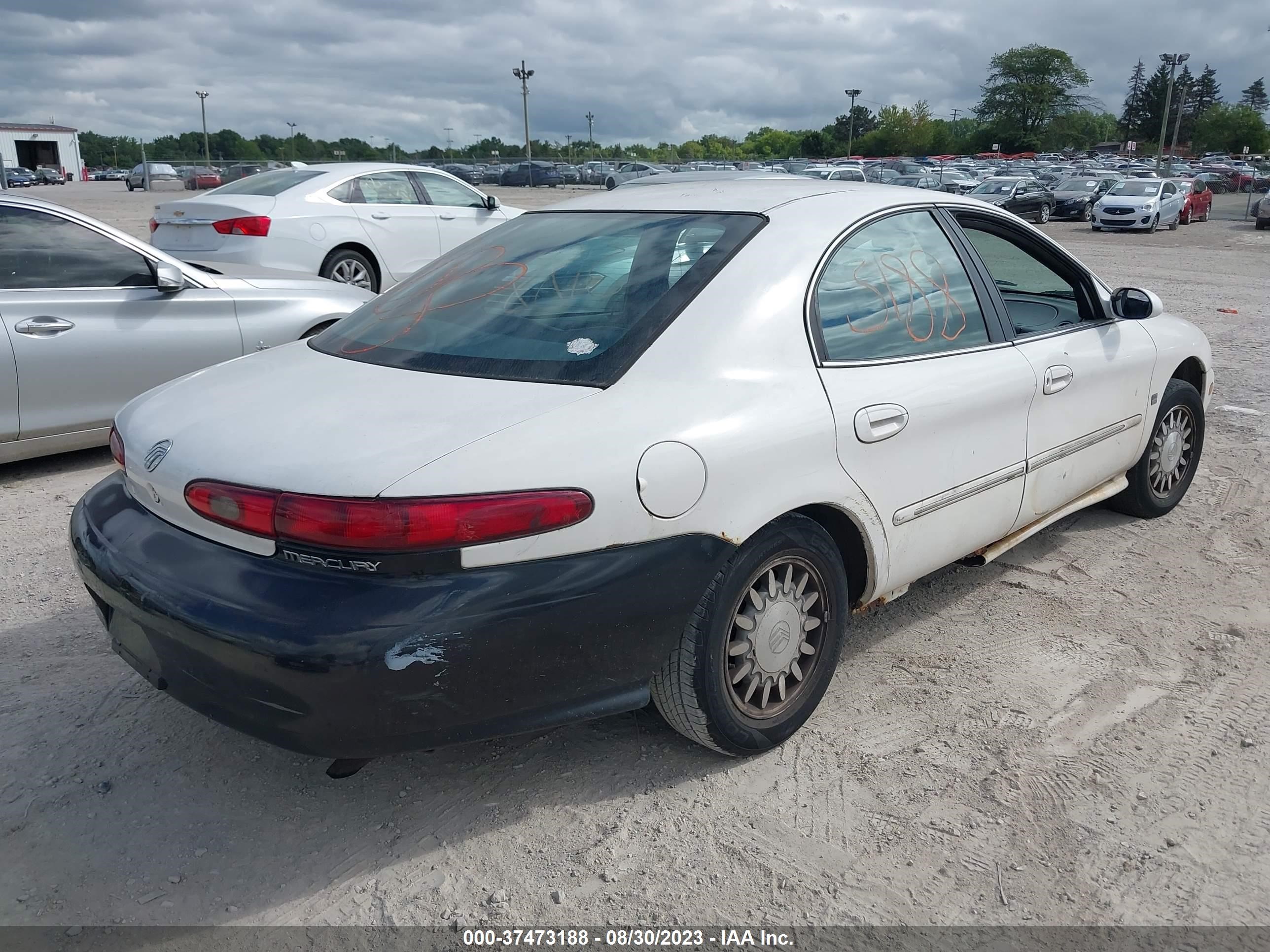 Photo 3 VIN: 1MEFM53S2WG646440 - MERCURY SABLE 