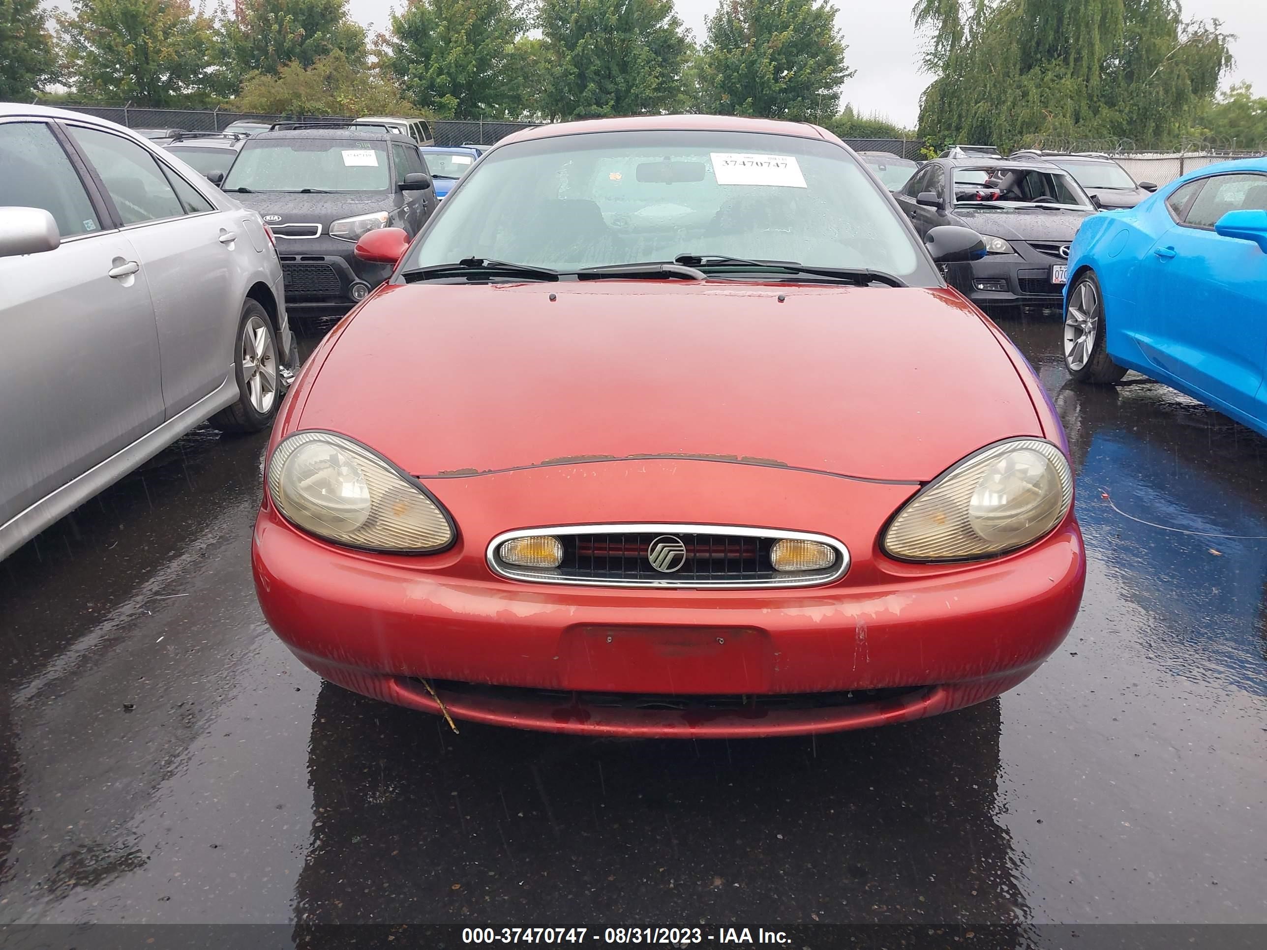 Photo 11 VIN: 1MEFM53S5XG618469 - MERCURY SABLE 