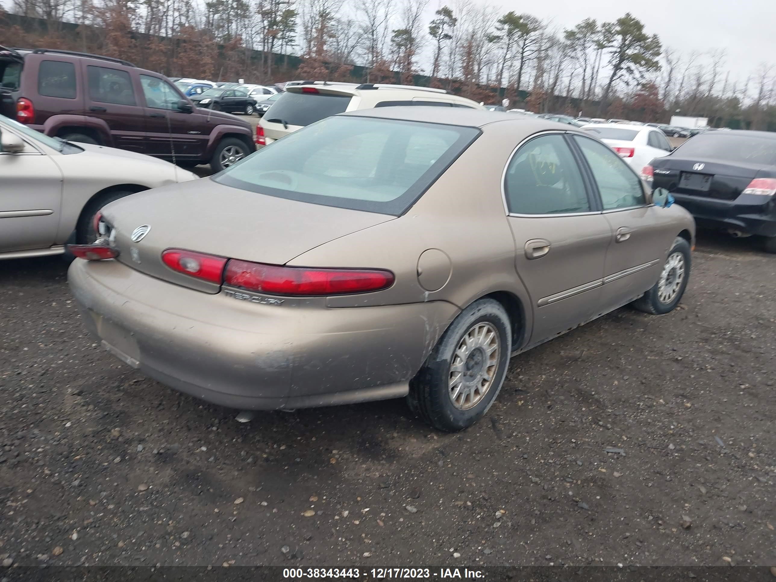 Photo 3 VIN: 1MEFM53S7XG659802 - MERCURY SABLE 