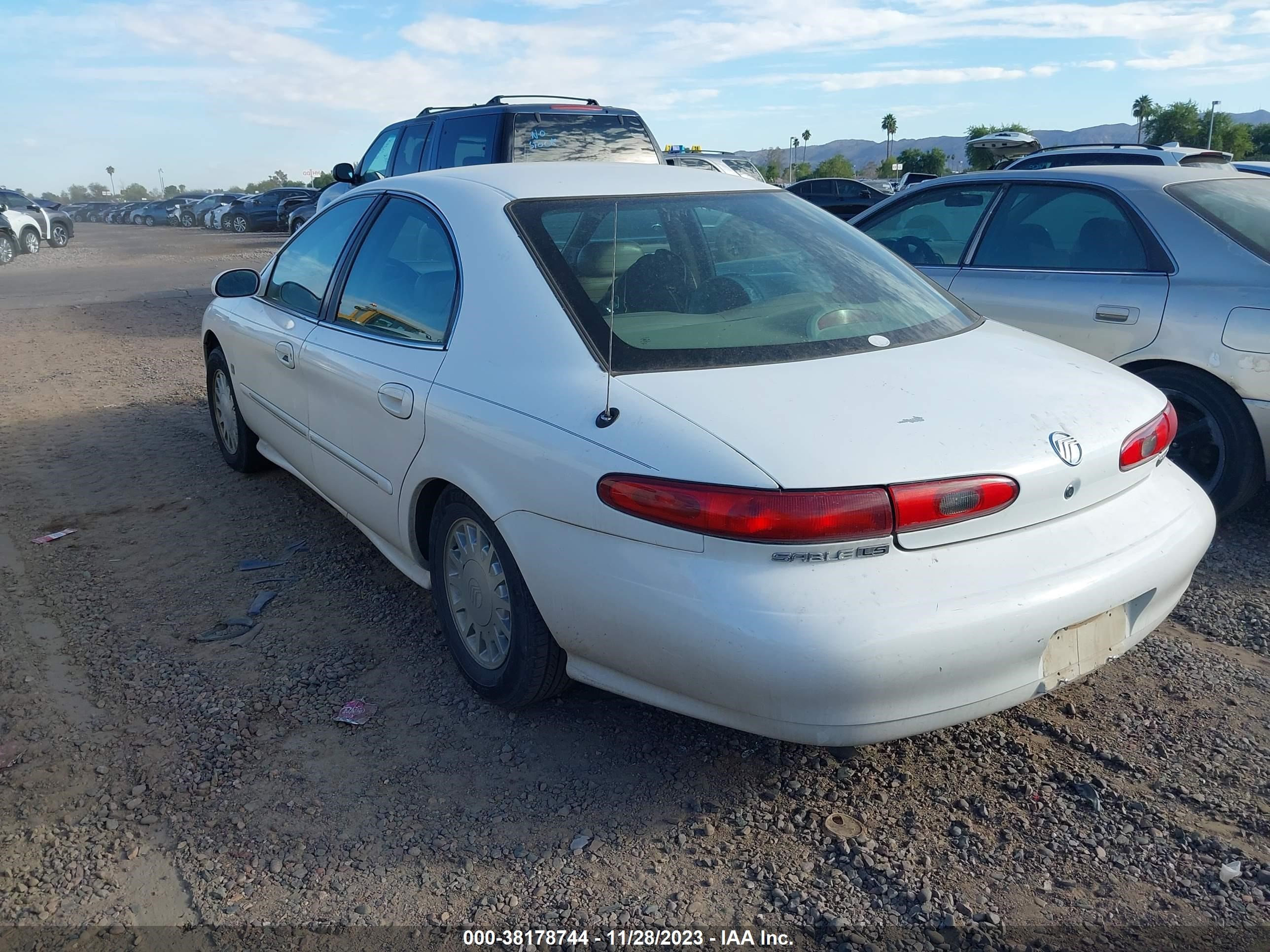 Photo 2 VIN: 1MEFM53S9XA662722 - MERCURY SABLE 