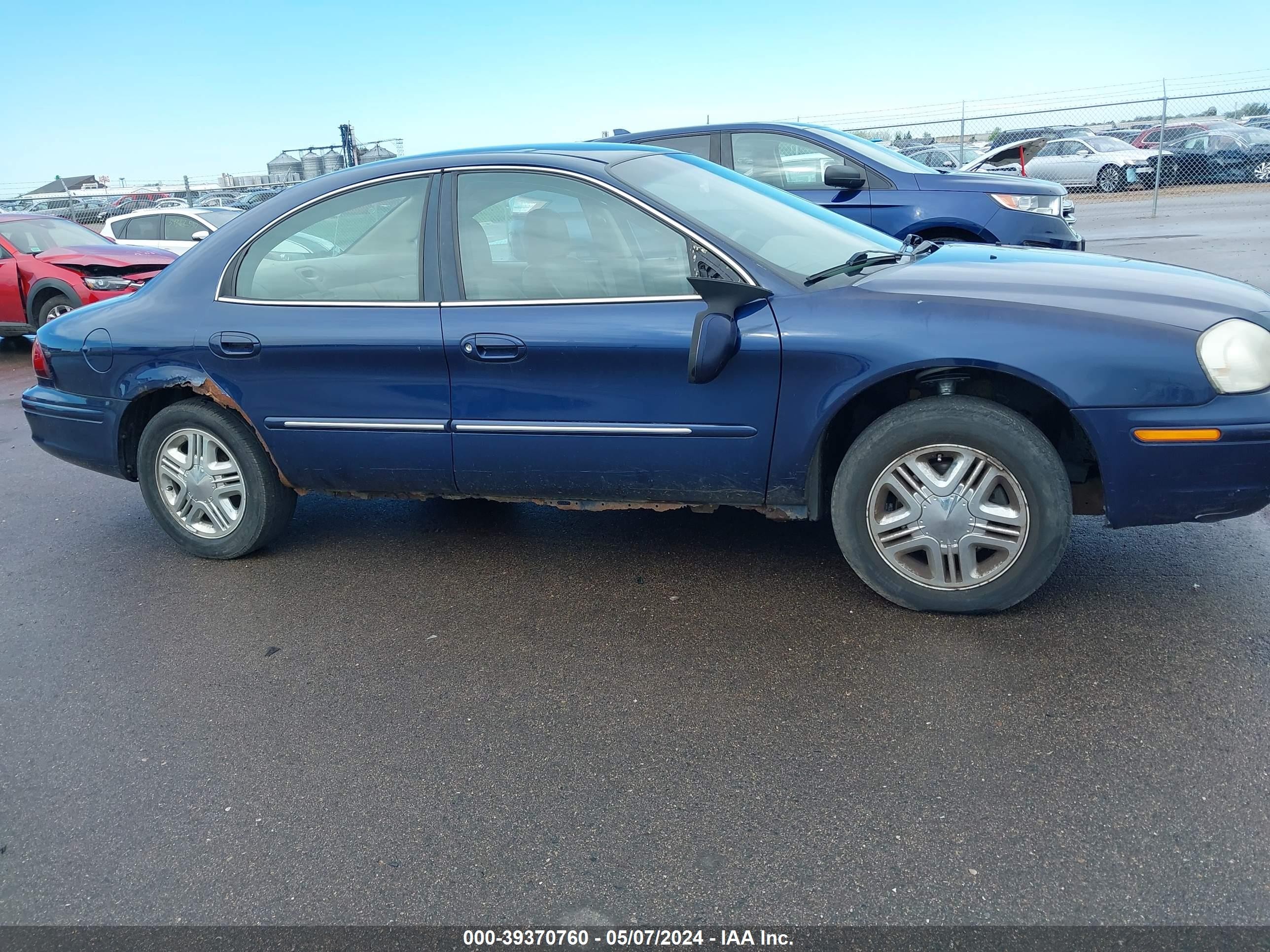 Photo 12 VIN: 1MEFM53U11G625122 - MERCURY SABLE 