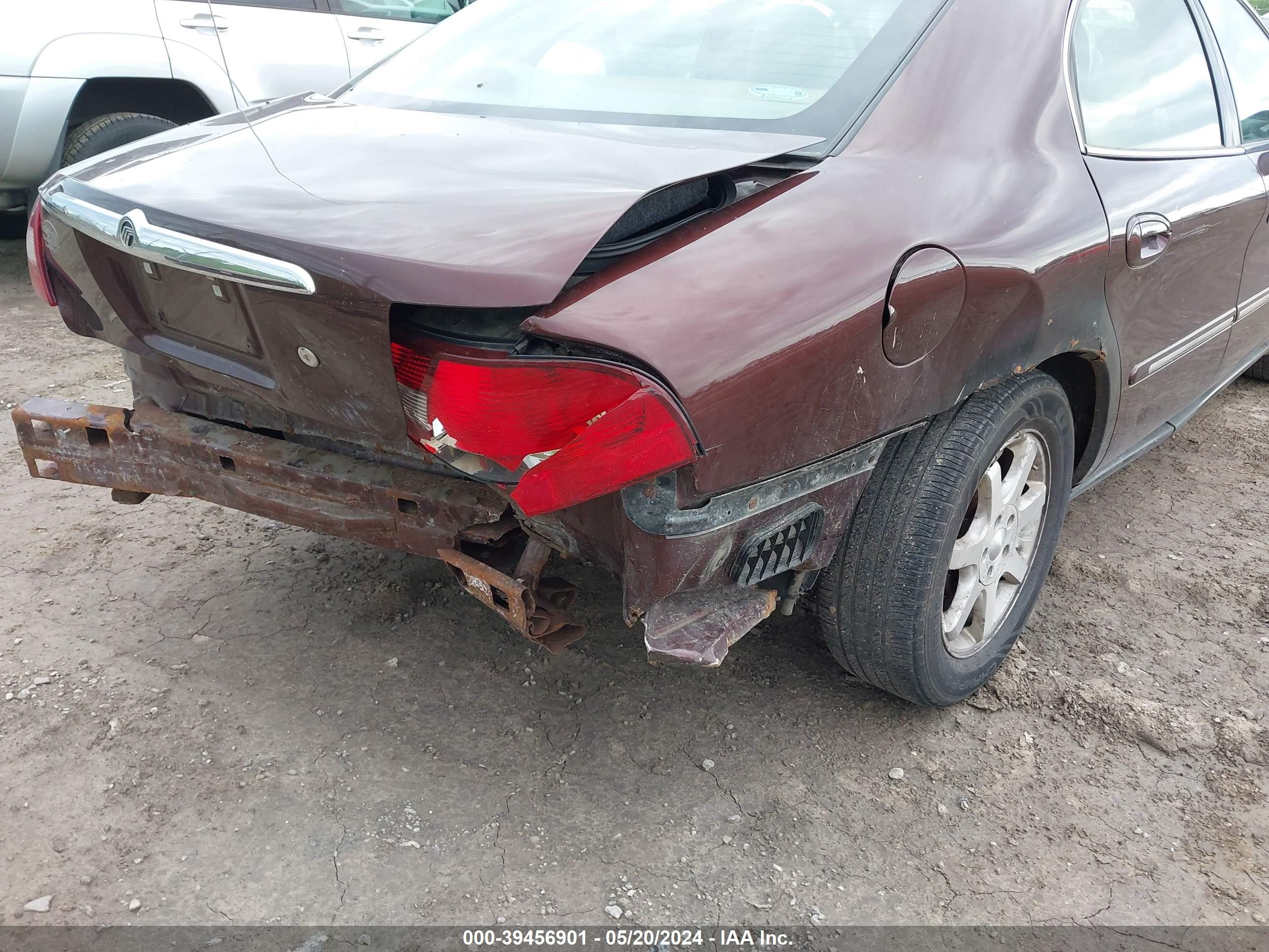 Photo 13 VIN: 1MEFM53U9YG642082 - MERCURY SABLE 