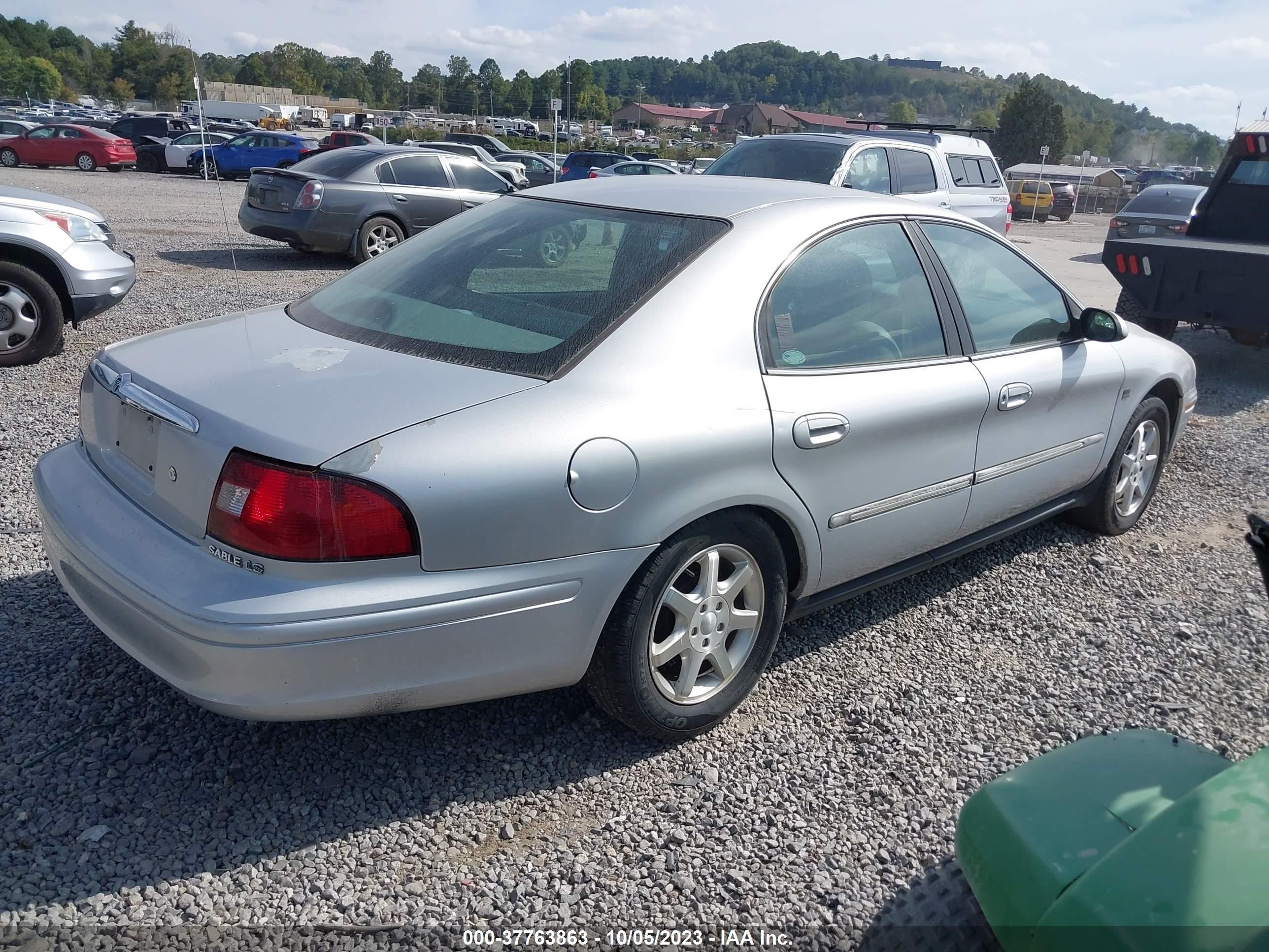 Photo 3 VIN: 1MEFM55S01A613753 - MERCURY SABLE 