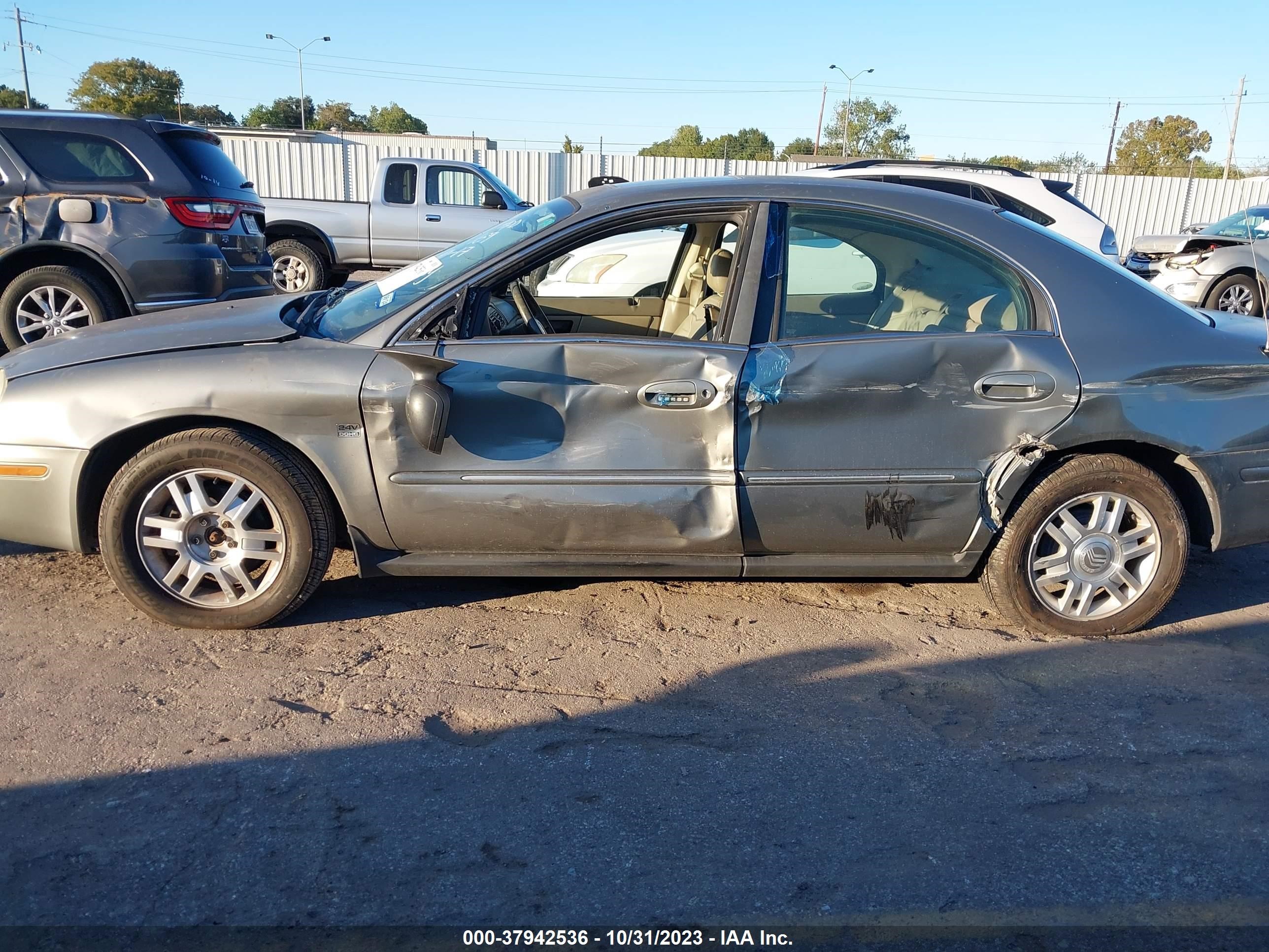 Photo 5 VIN: 1MEFM55S24A622734 - MERCURY SABLE 