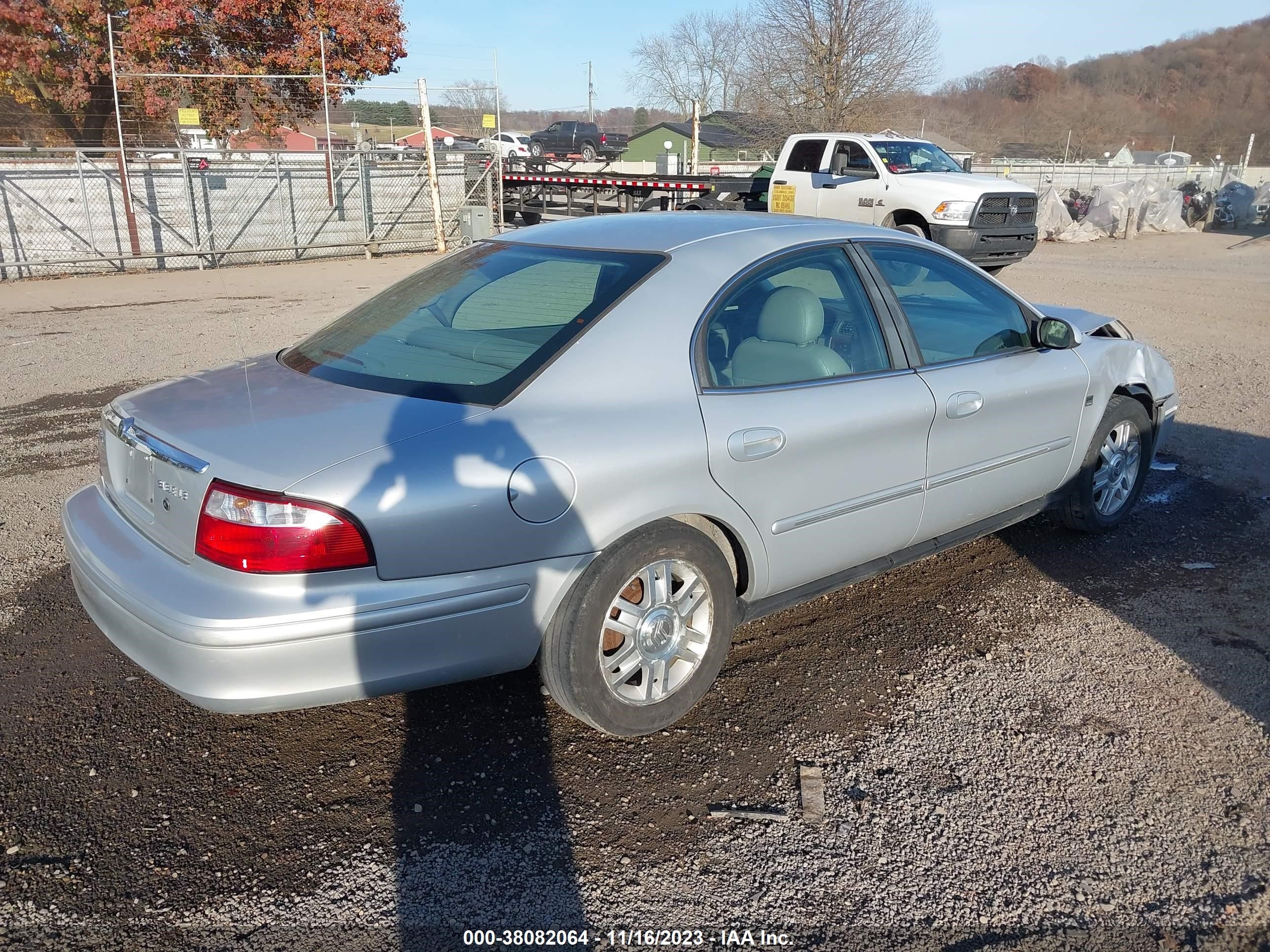 Photo 3 VIN: 1MEFM55S44G604779 - MERCURY SABLE 