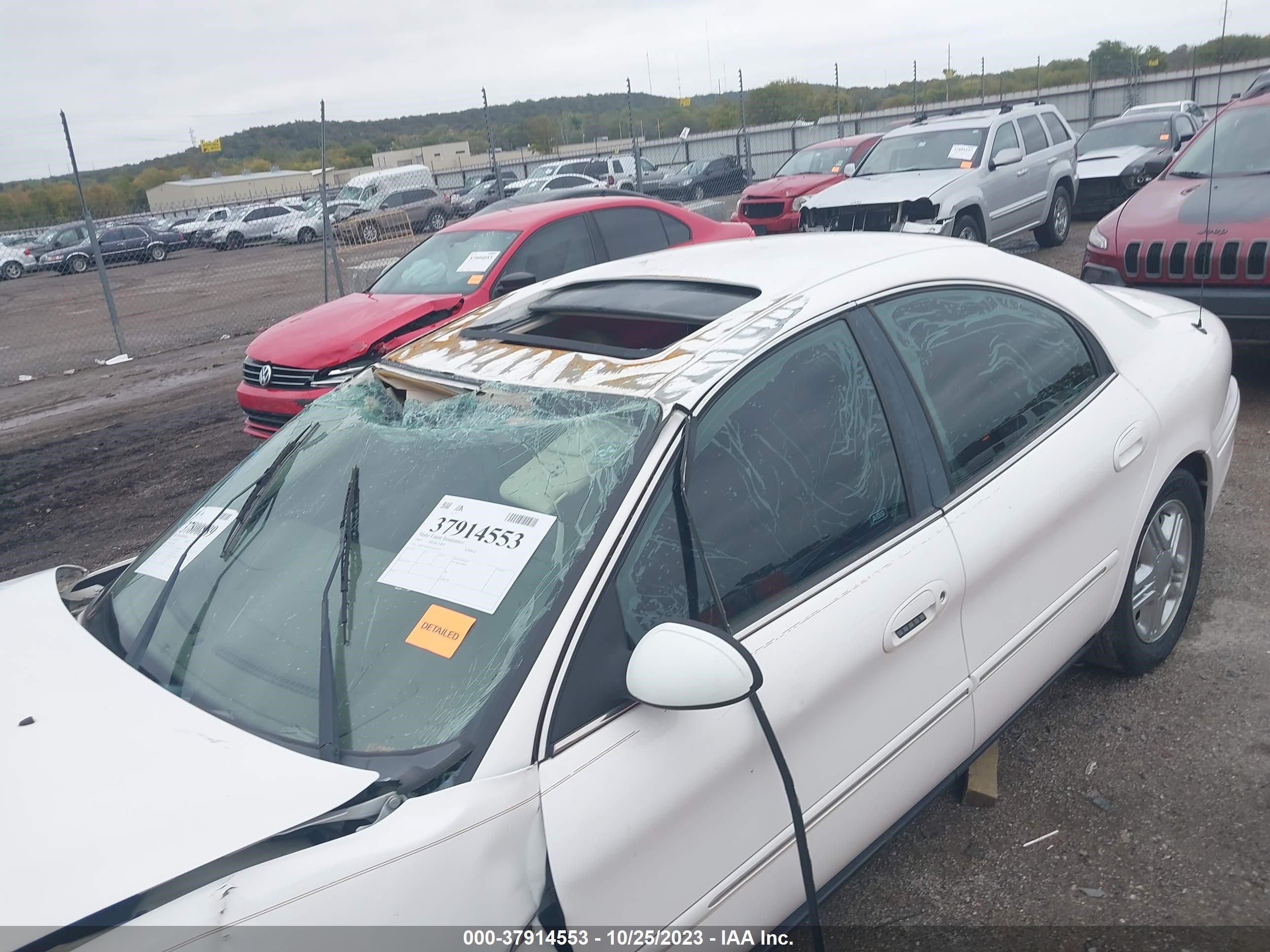 Photo 5 VIN: 1MEFM55S55A613219 - MERCURY SABLE 