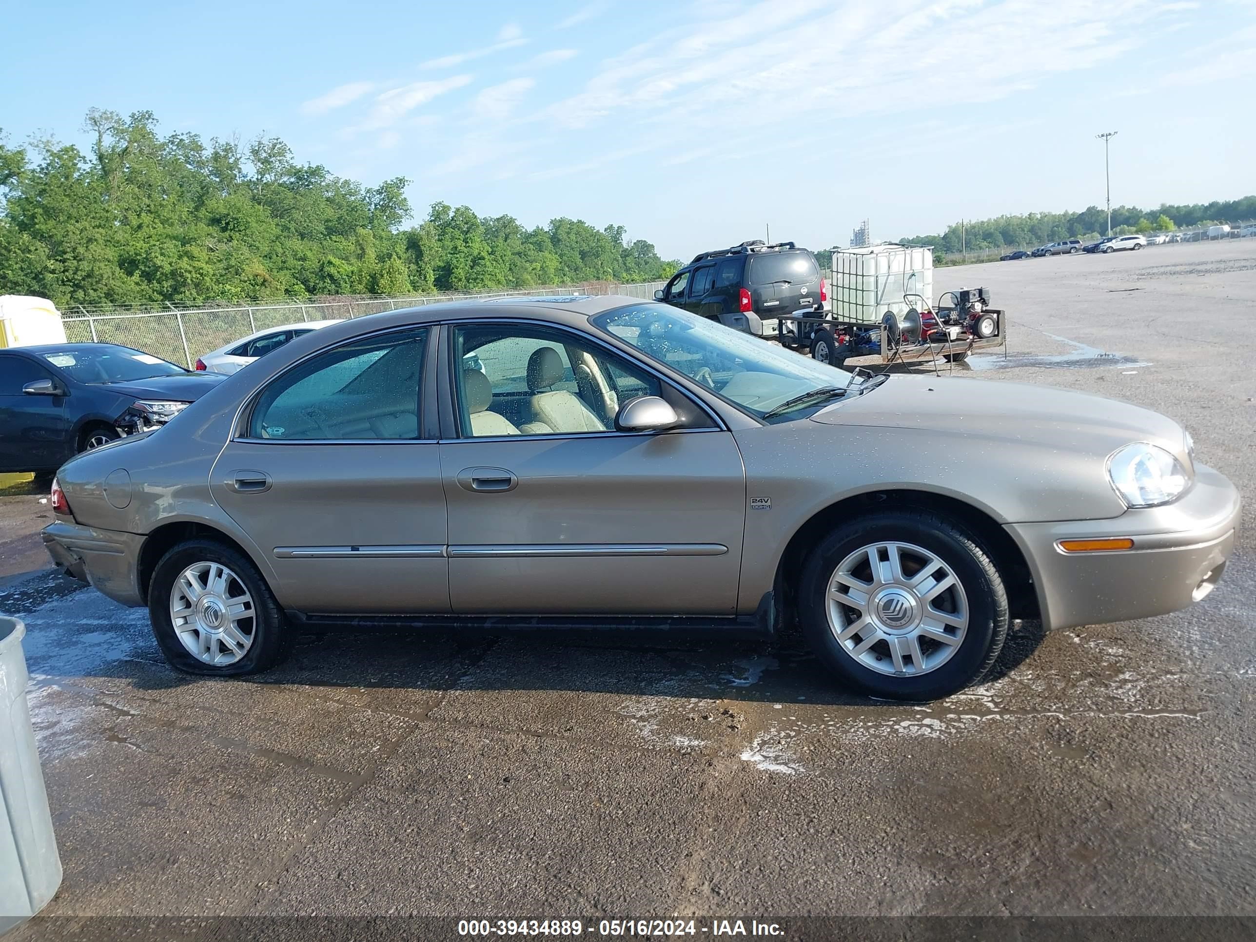 Photo 11 VIN: 1MEFM55S65A628358 - MERCURY SABLE 