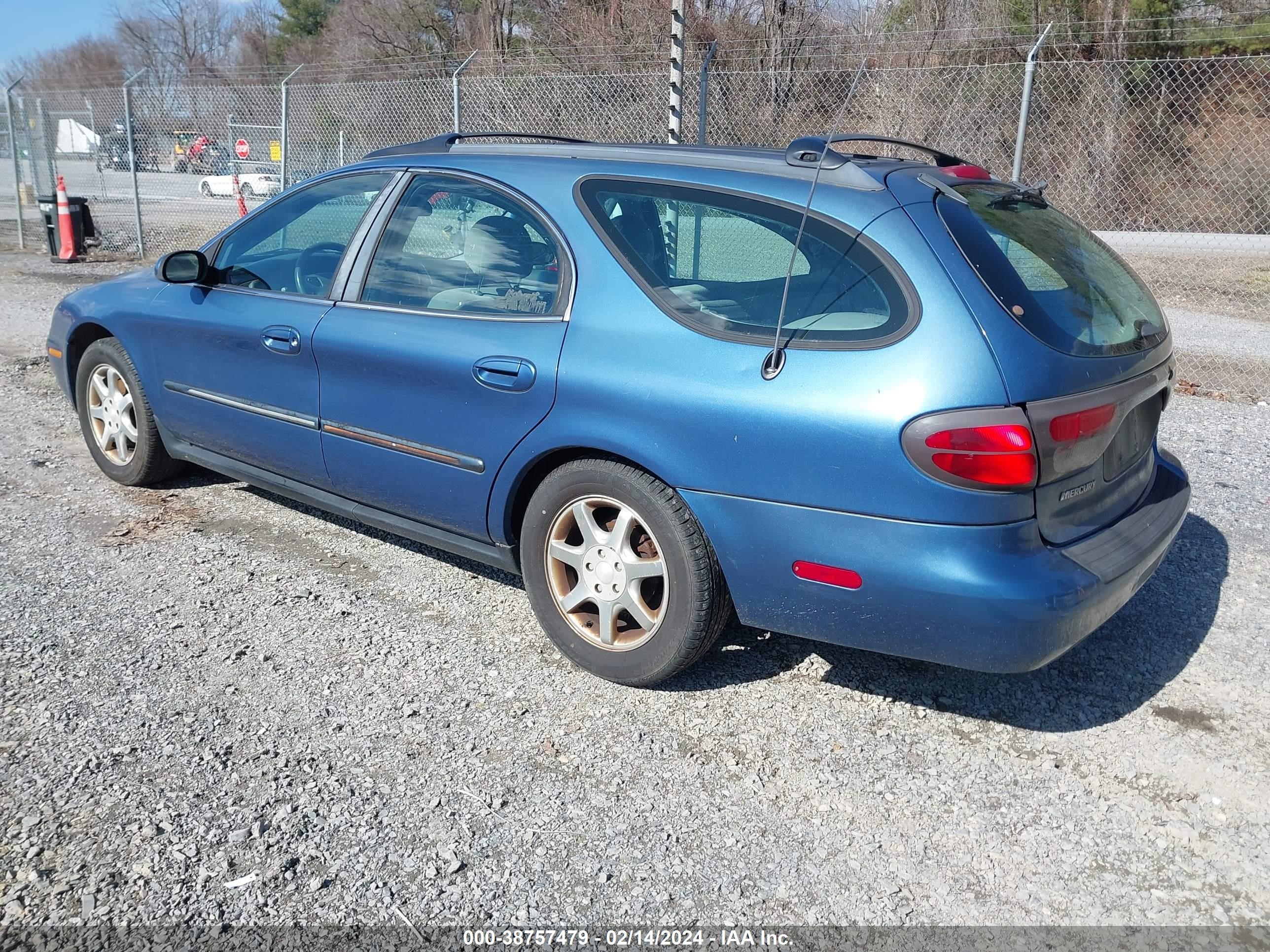 Photo 2 VIN: 1MEFM58U12G629181 - MERCURY SABLE 