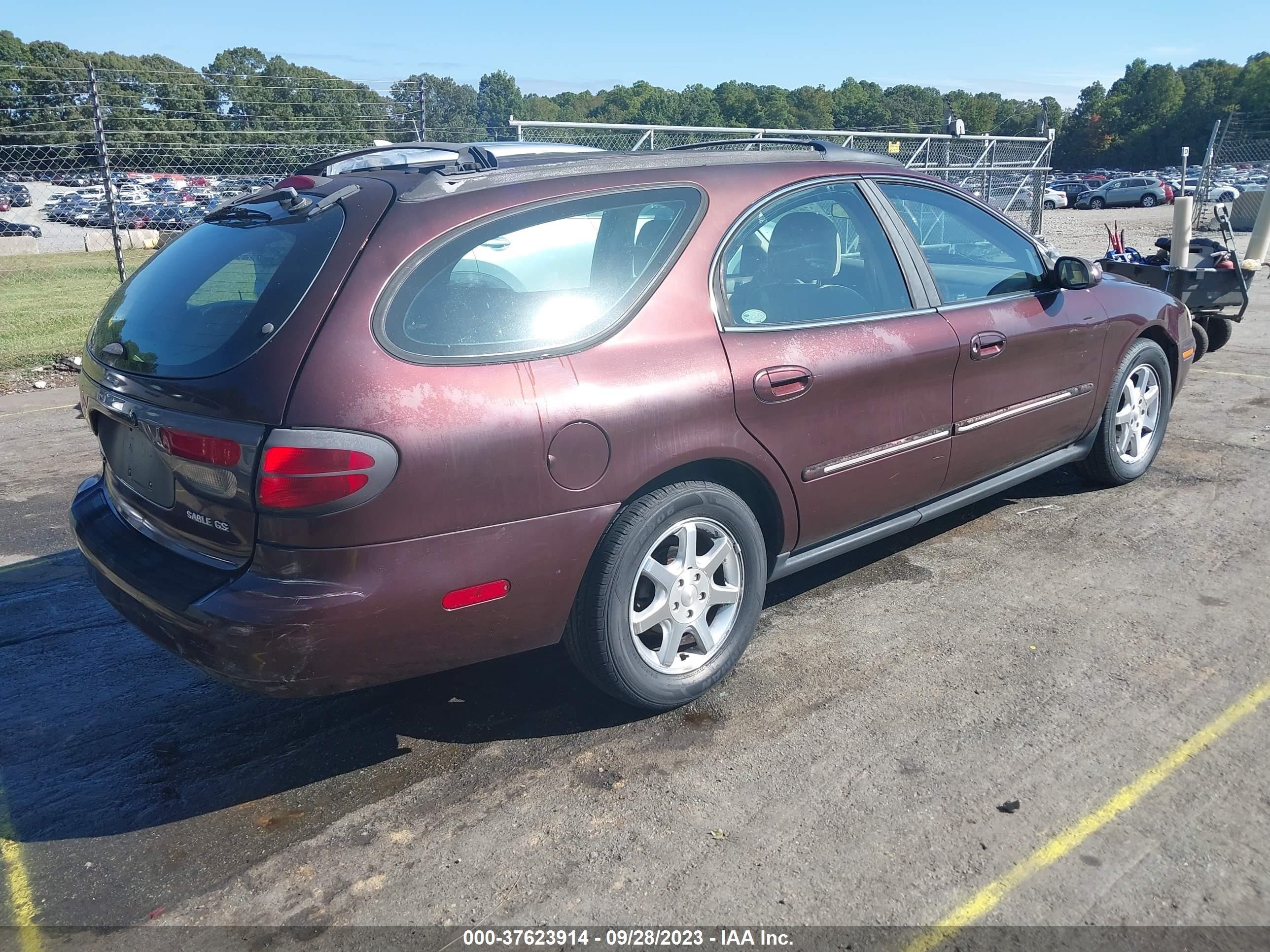 Photo 3 VIN: 1MEFM58U5YA629342 - MERCURY SABLE 