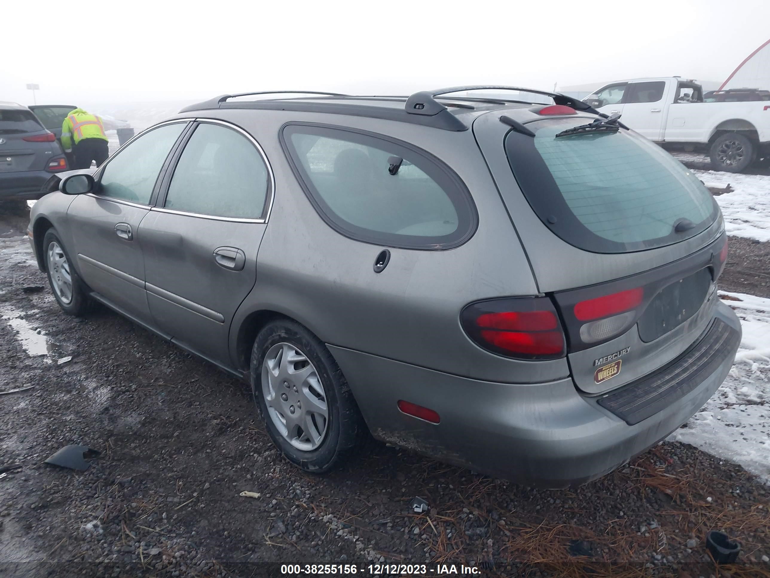 Photo 2 VIN: 1MEFM58U63A612641 - MERCURY SABLE 