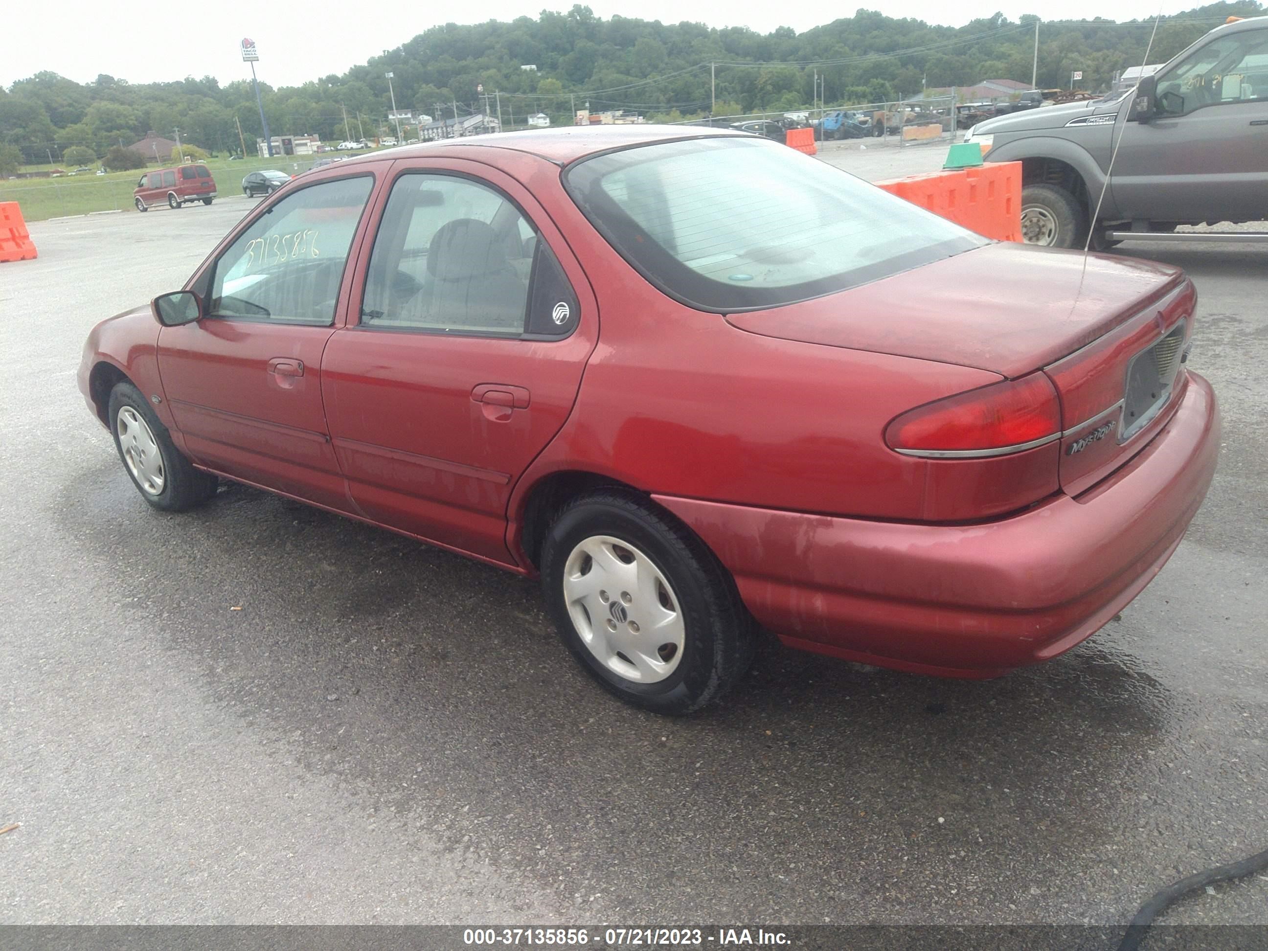 Photo 2 VIN: 1MEFM6534XK635384 - MERCURY MYSTIQUE 