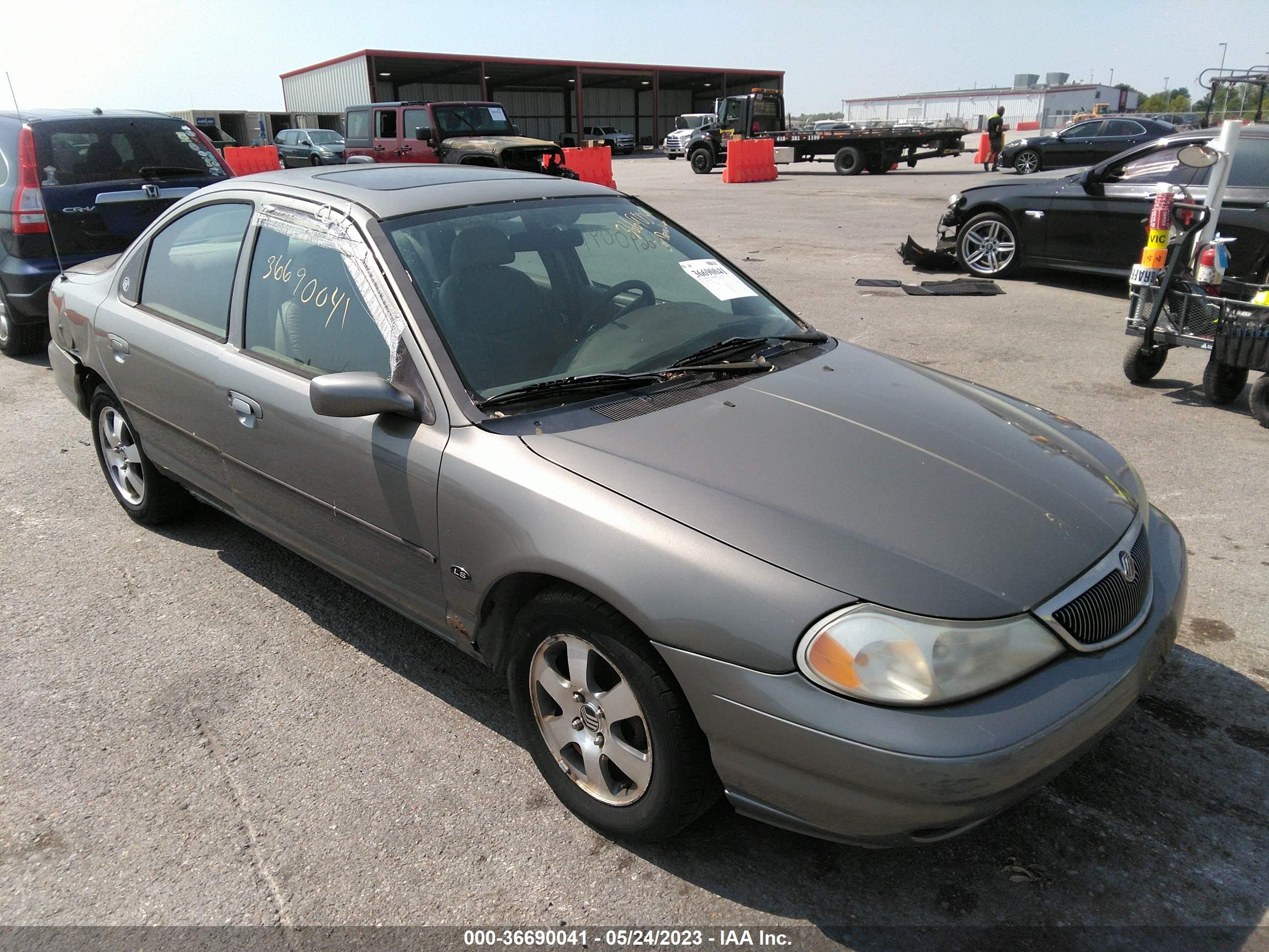 Photo 0 VIN: 1MEFM66L7XK618786 - MERCURY MYSTIQUE 