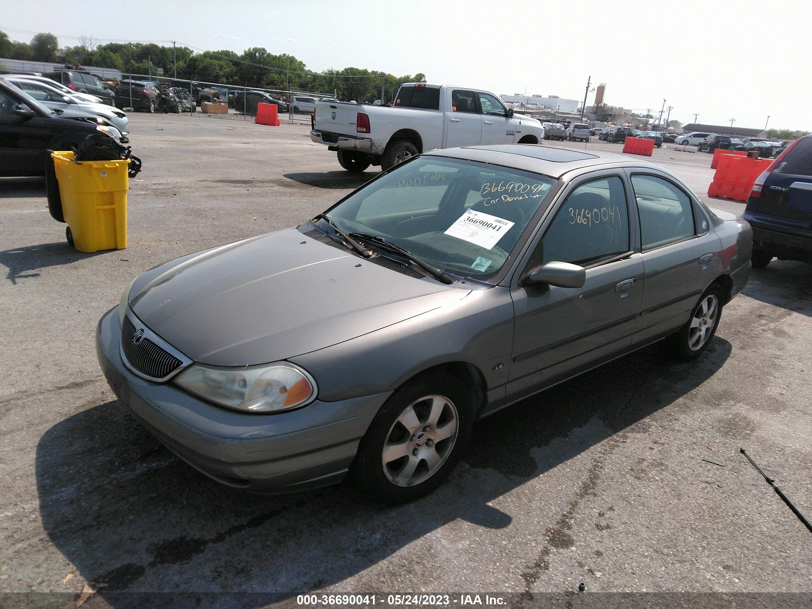 Photo 1 VIN: 1MEFM66L7XK618786 - MERCURY MYSTIQUE 