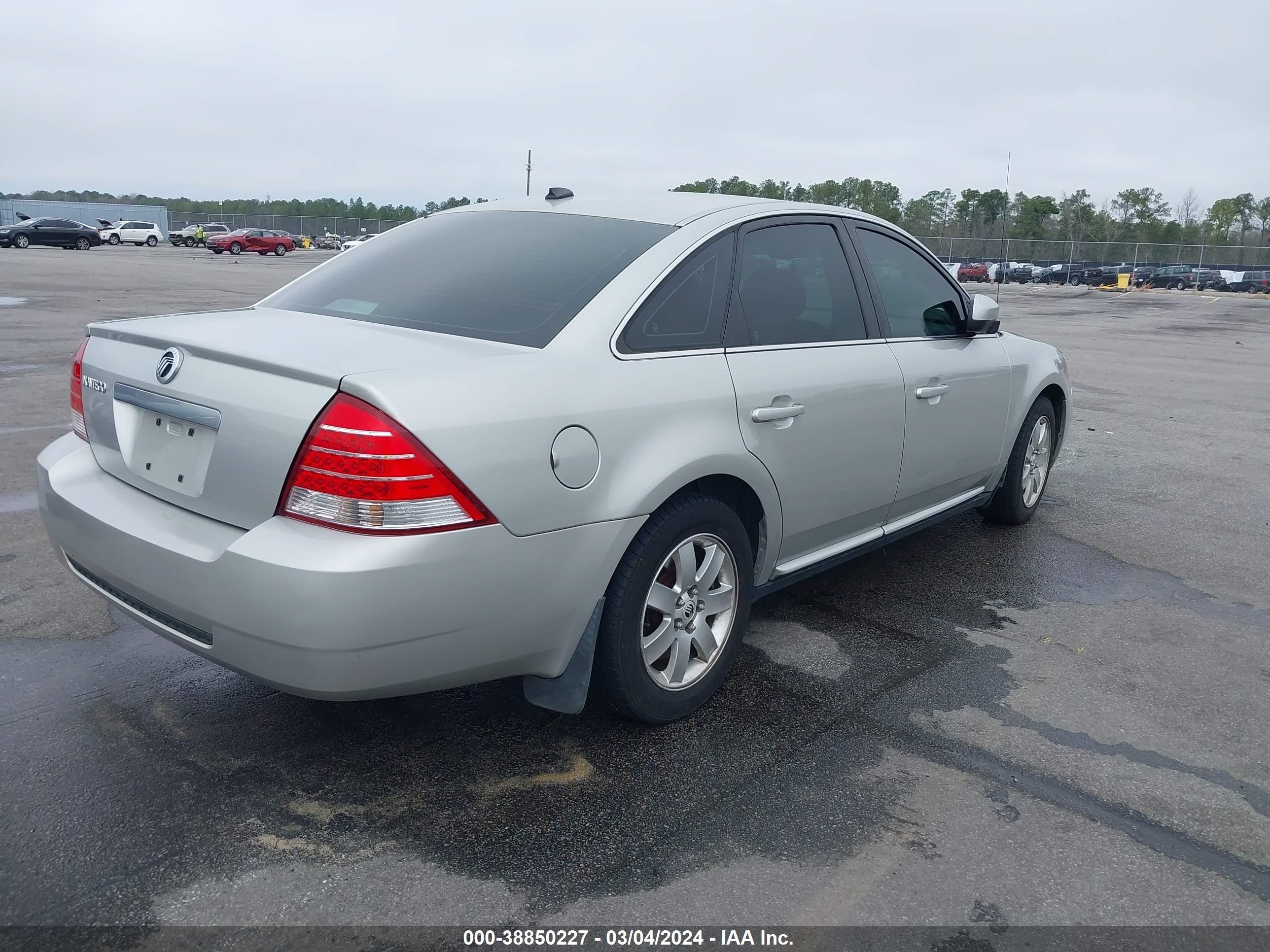 Photo 3 VIN: 1MEHM40157G605803 - MERCURY MONTEGO 