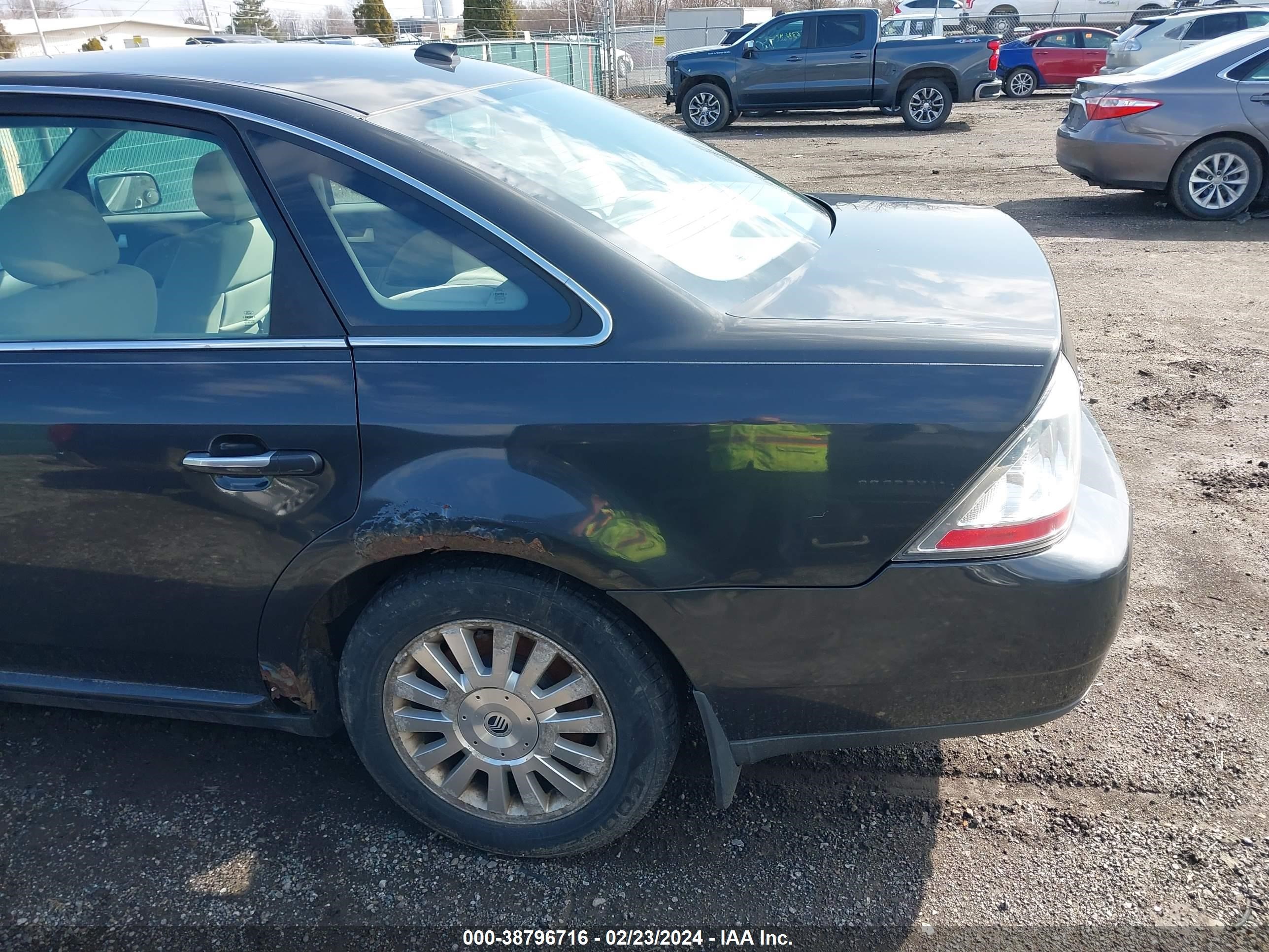 Photo 15 VIN: 1MEHM40W38G609278 - MERCURY SABLE 