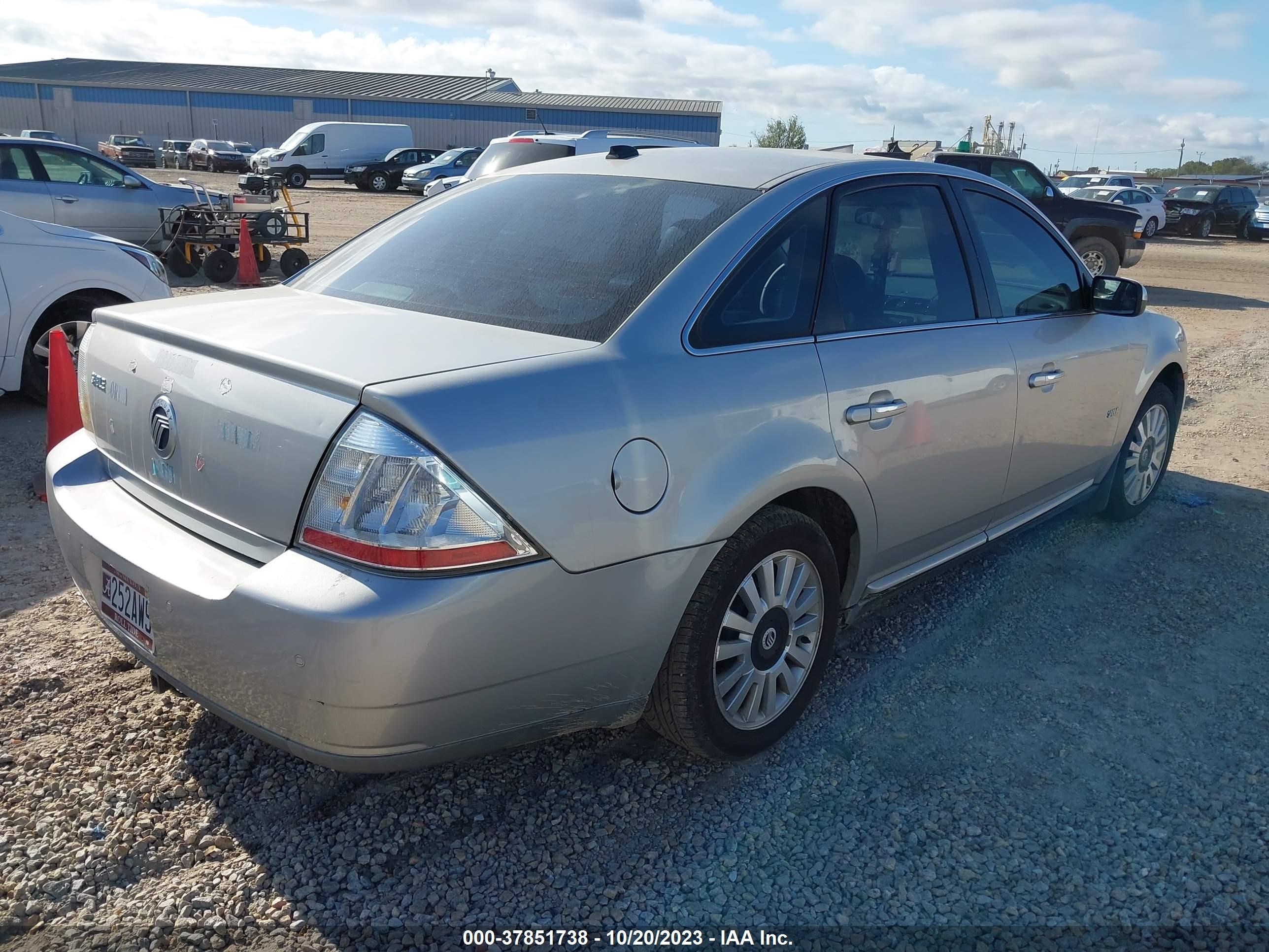 Photo 3 VIN: 1MEHM40W48G612545 - MERCURY SABLE 