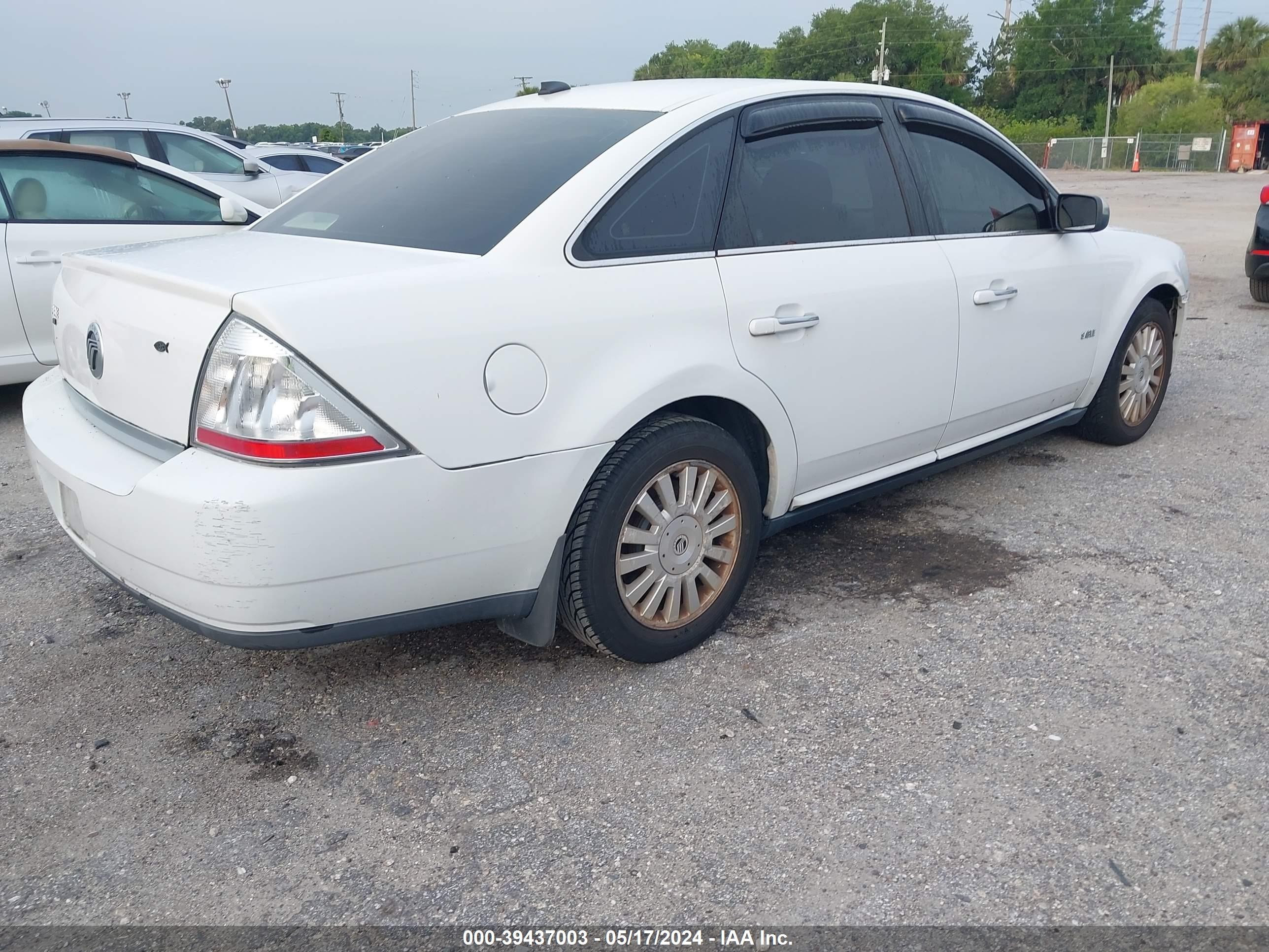 Photo 3 VIN: 1MEHM40W68G611932 - MERCURY SABLE 