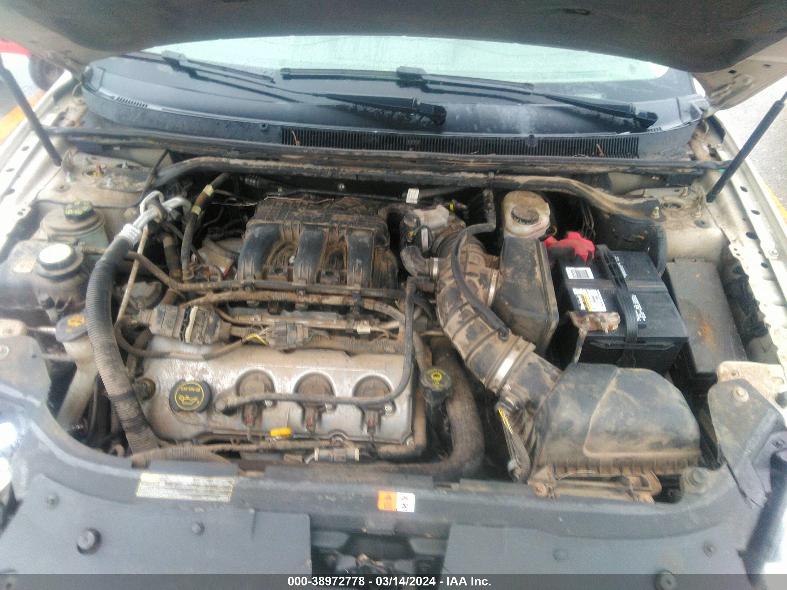 Photo 9 VIN: 1MEHM42W18G608398 - MERCURY SABLE 