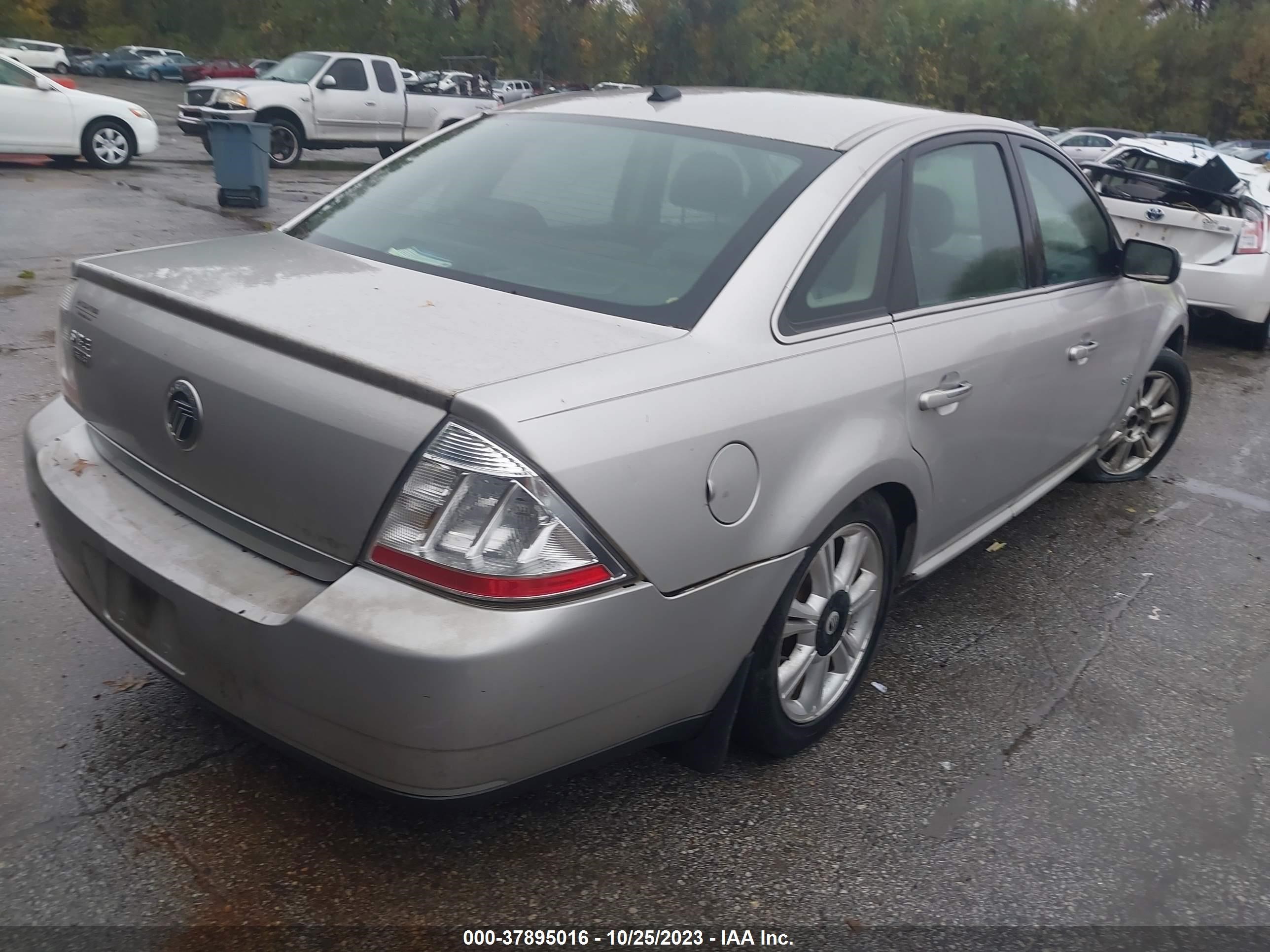 Photo 3 VIN: 1MEHM42W38G615465 - MERCURY SABLE 