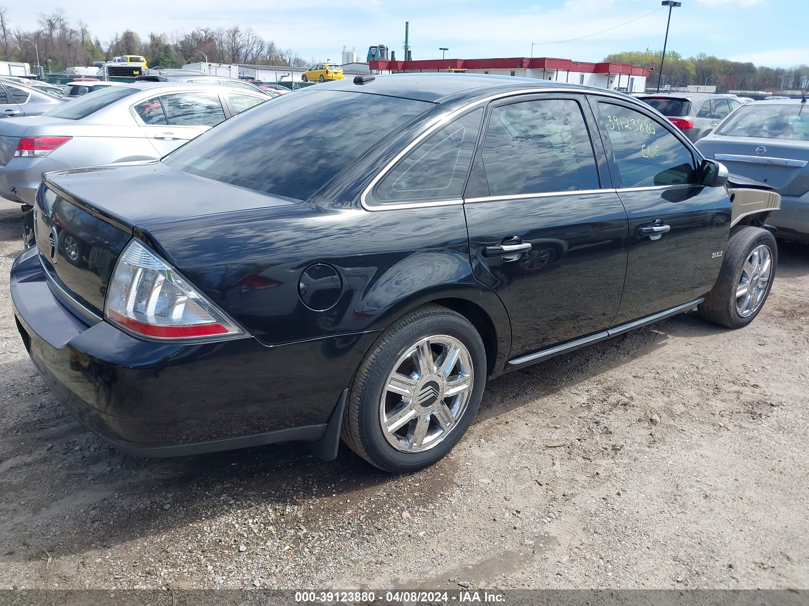 Photo 3 VIN: 1MEHM42W68G622040 - MERCURY SABLE 