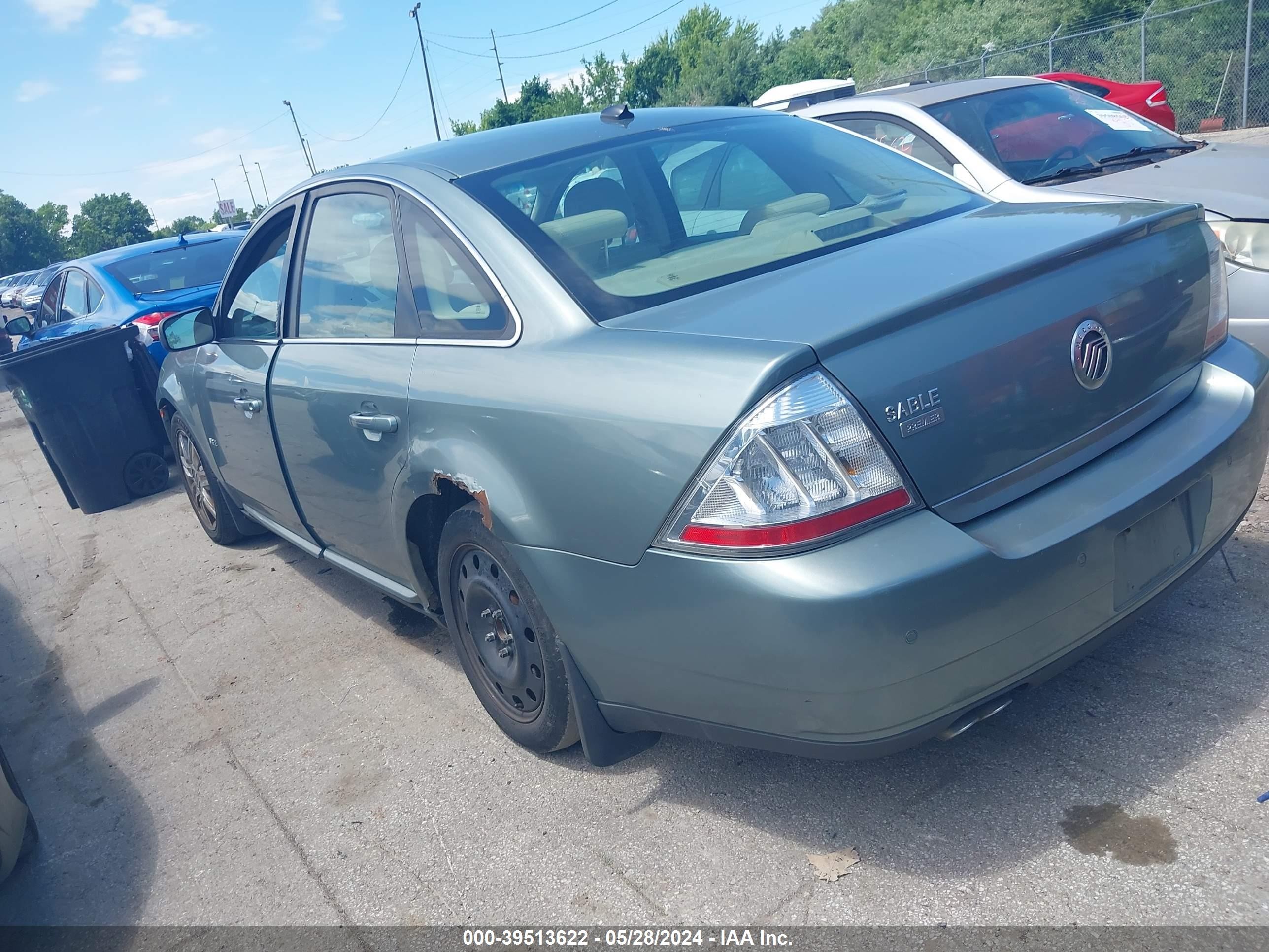 Photo 2 VIN: 1MEHM42W78G605215 - MERCURY SABLE 