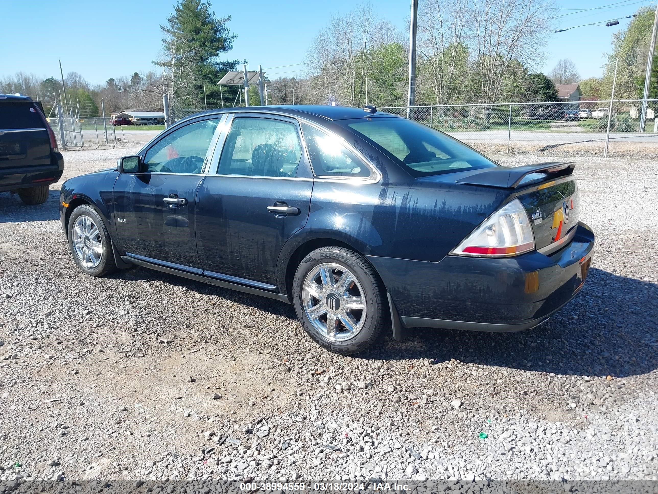 Photo 2 VIN: 1MEHM42W88G600928 - MERCURY SABLE 