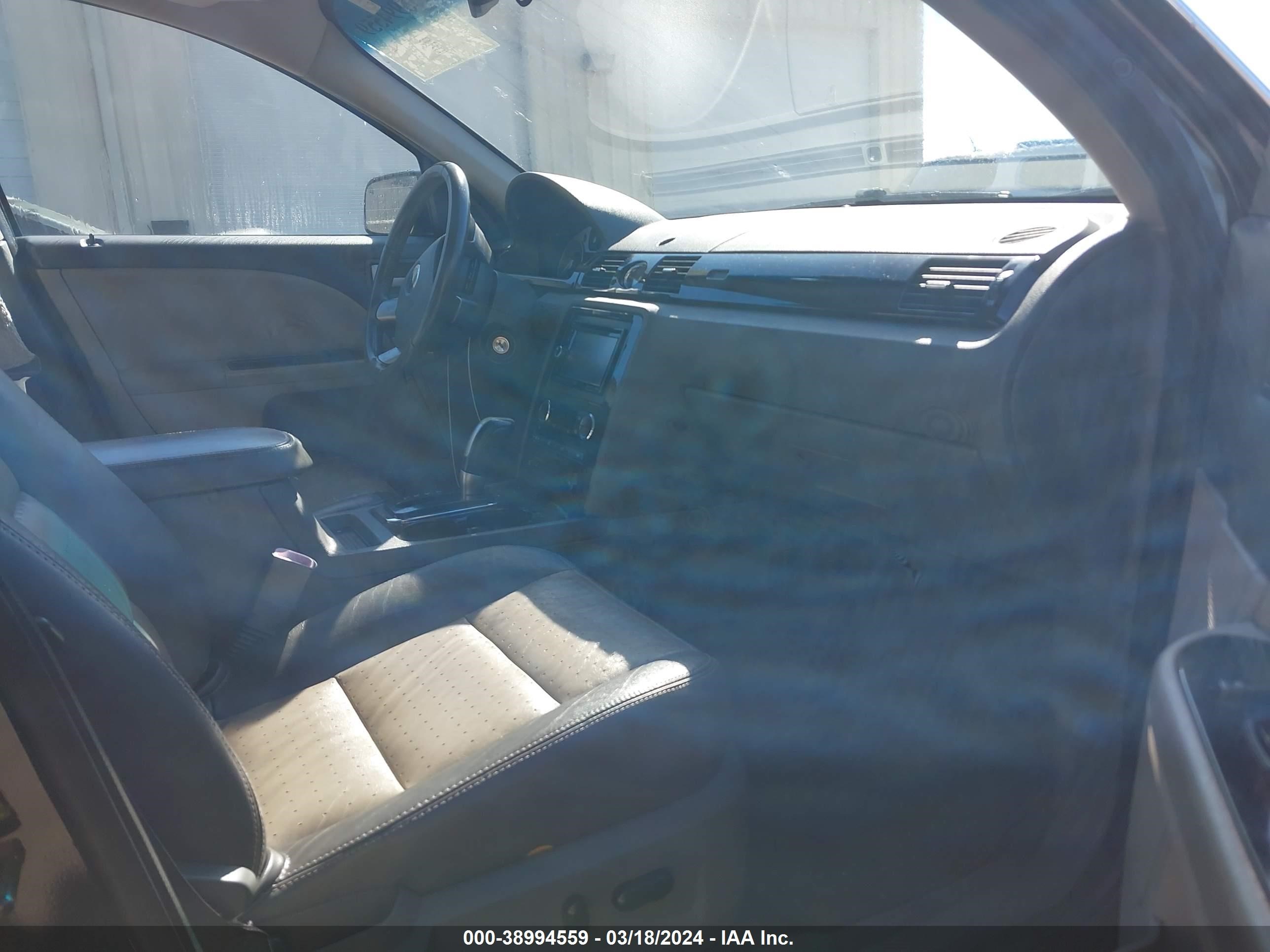 Photo 4 VIN: 1MEHM42W88G600928 - MERCURY SABLE 