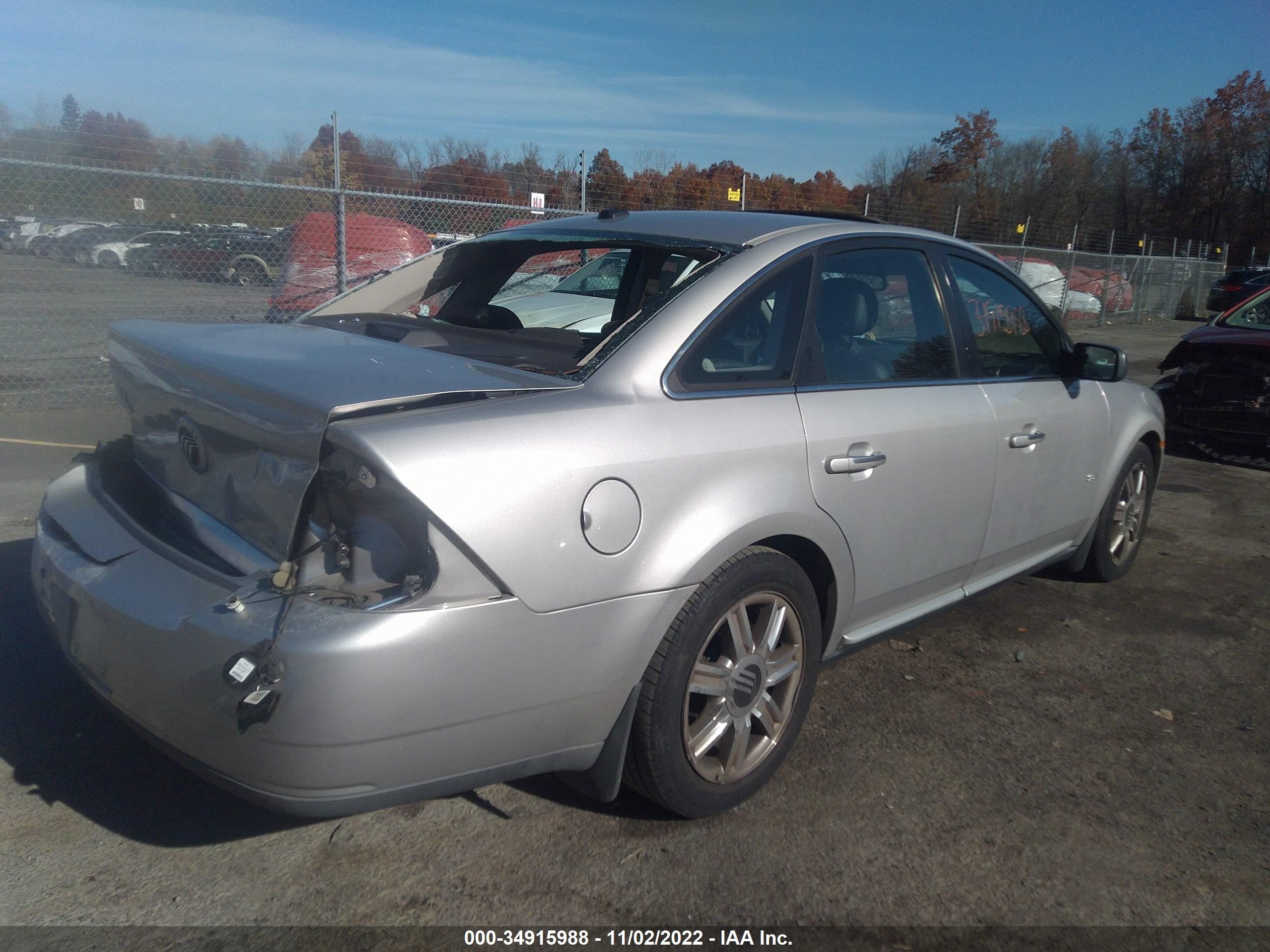 Photo 3 VIN: 1MEHM42W88G624470 - MERCURY SABLE 