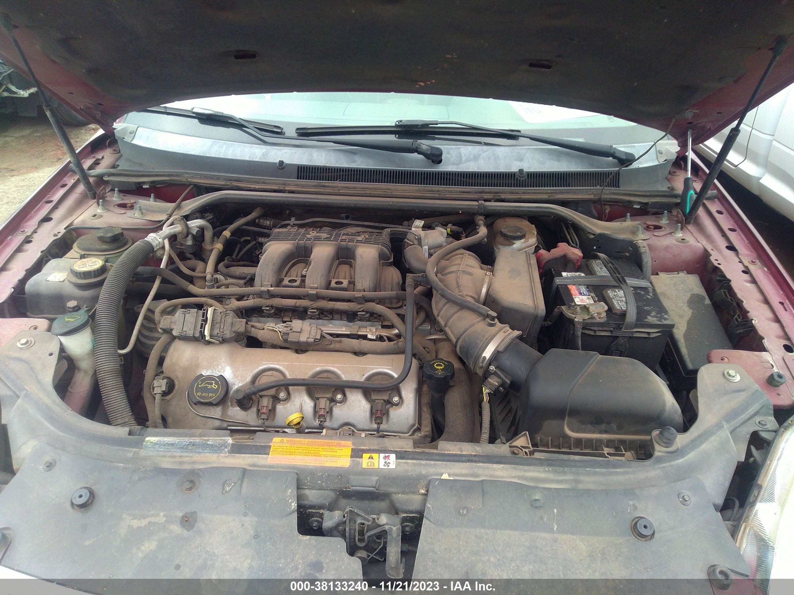 Photo 9 VIN: 1MEHM42W98G614871 - MERCURY SABLE 