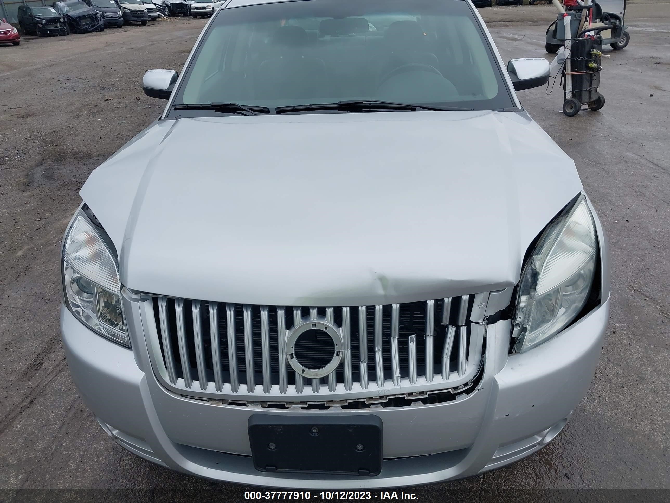 Photo 9 VIN: 1MEHM42W99G610126 - MERCURY SABLE 