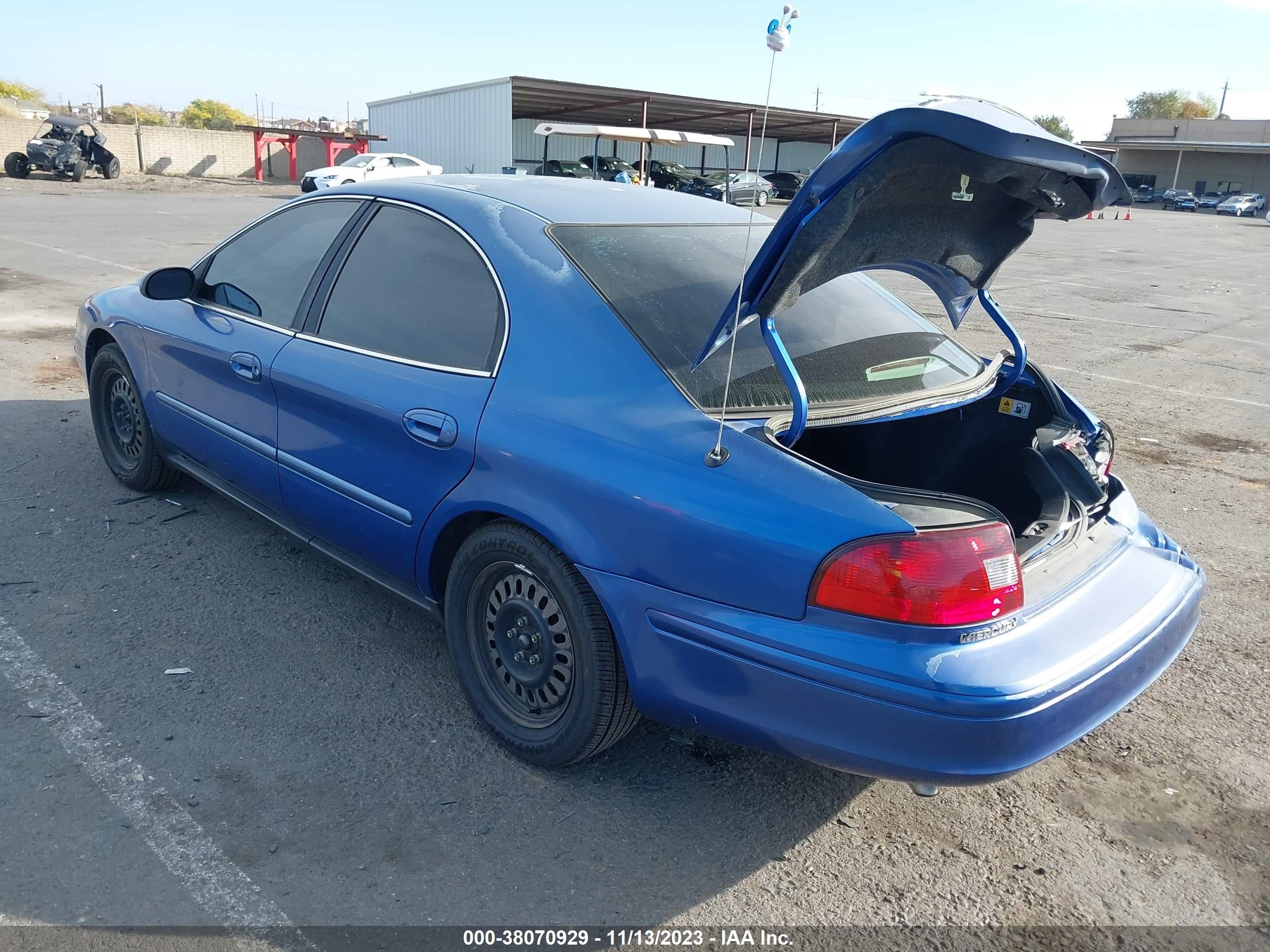 Photo 2 VIN: 1MEHM50U83G613081 - MERCURY SABLE 