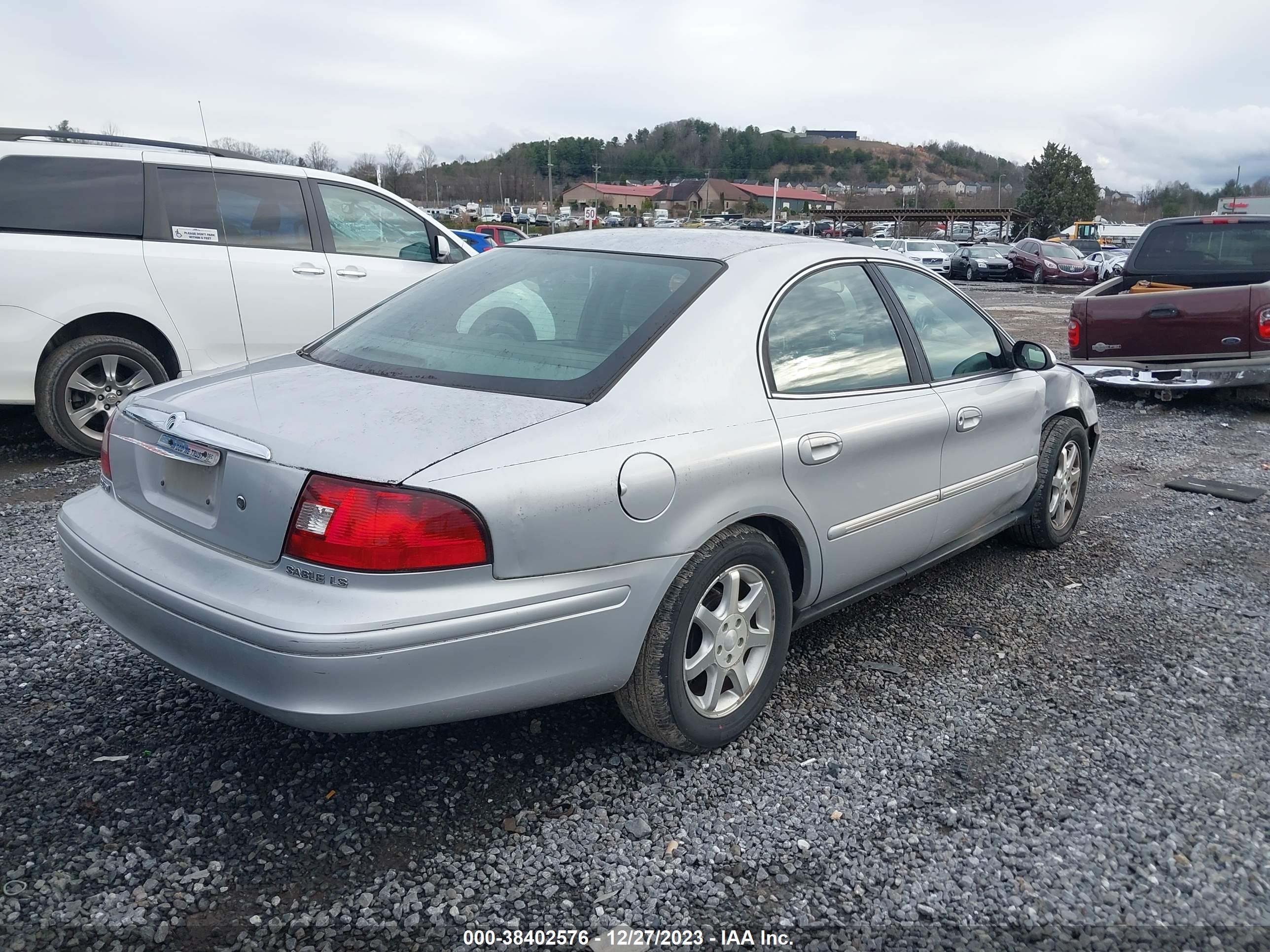 Photo 3 VIN: 1MEHM55S63A606317 - MERCURY SABLE 