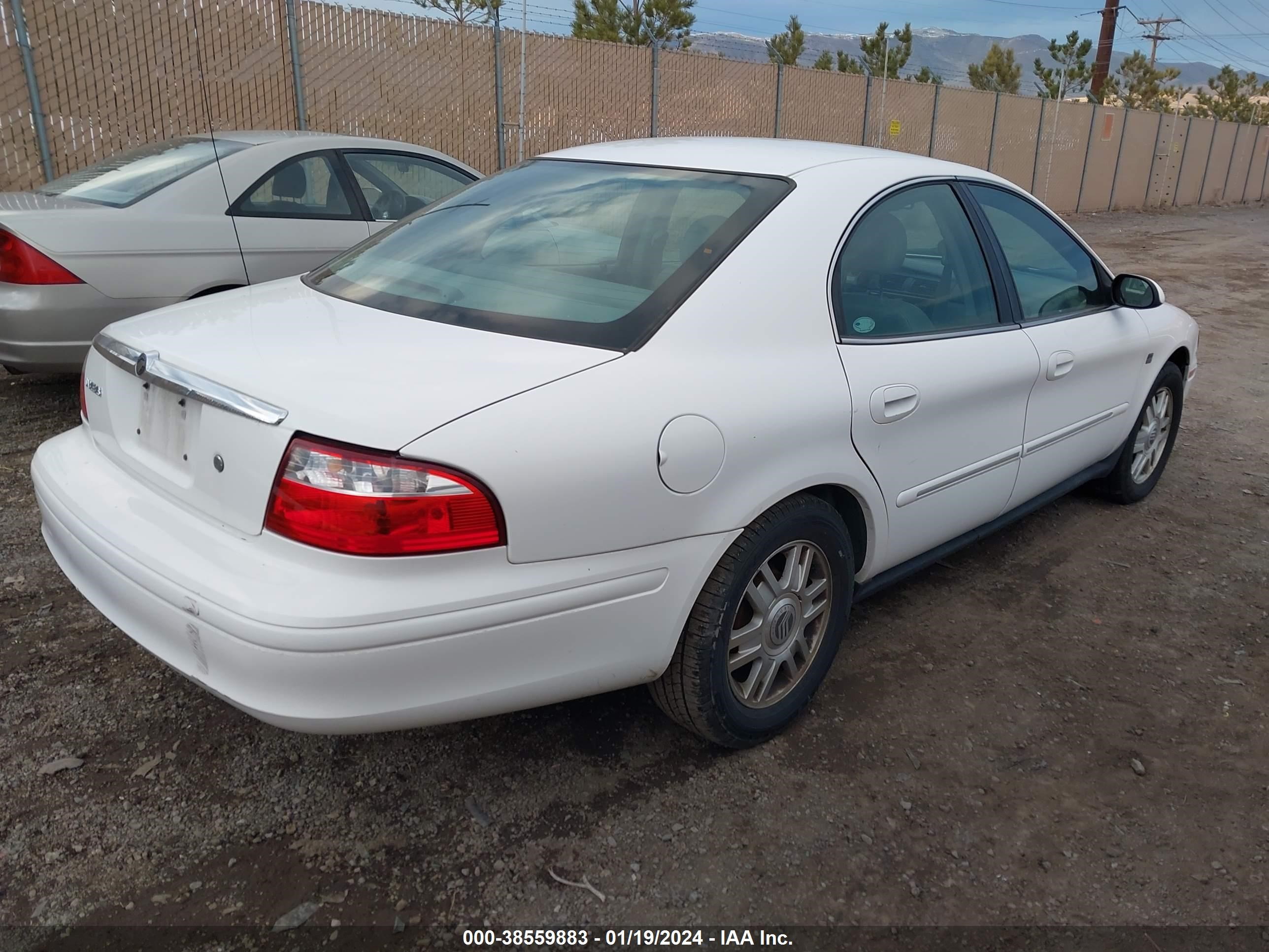 Photo 3 VIN: 1MEHM55S65A606501 - MERCURY SABLE 