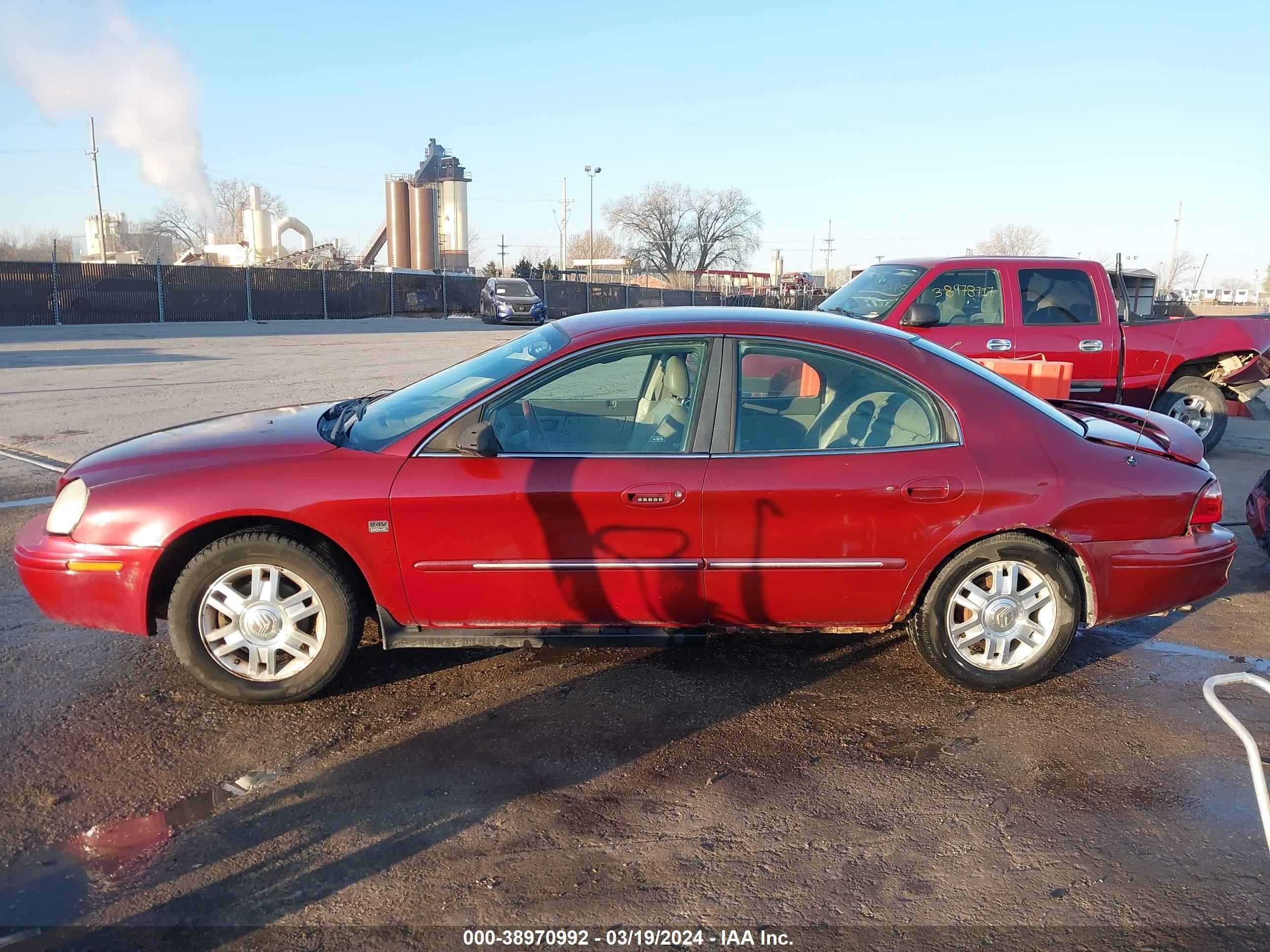 Photo 13 VIN: 1MEHM55S95A612731 - MERCURY SABLE 