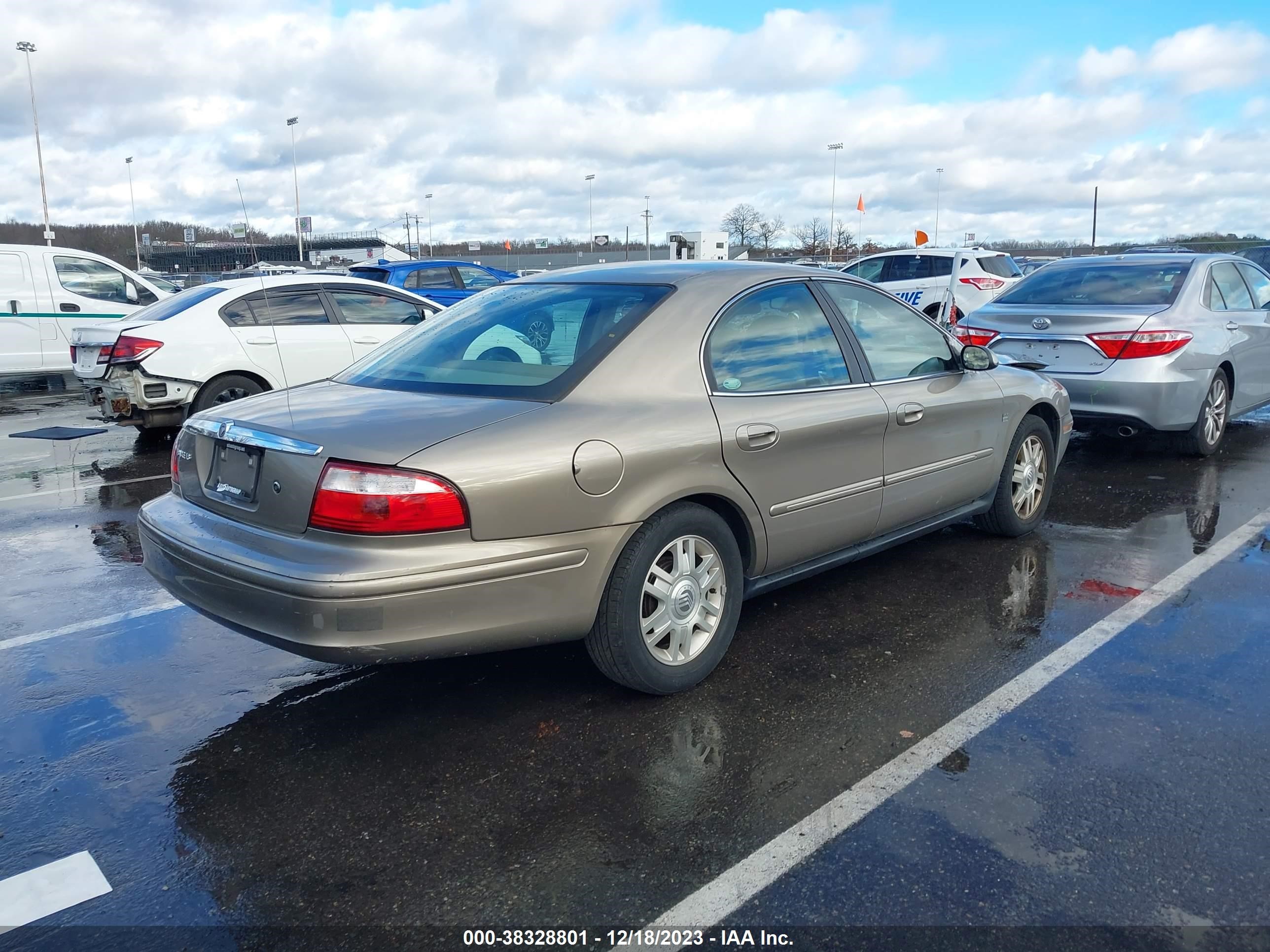 Photo 3 VIN: 1MEHM55SX4A615653 - MERCURY SABLE 