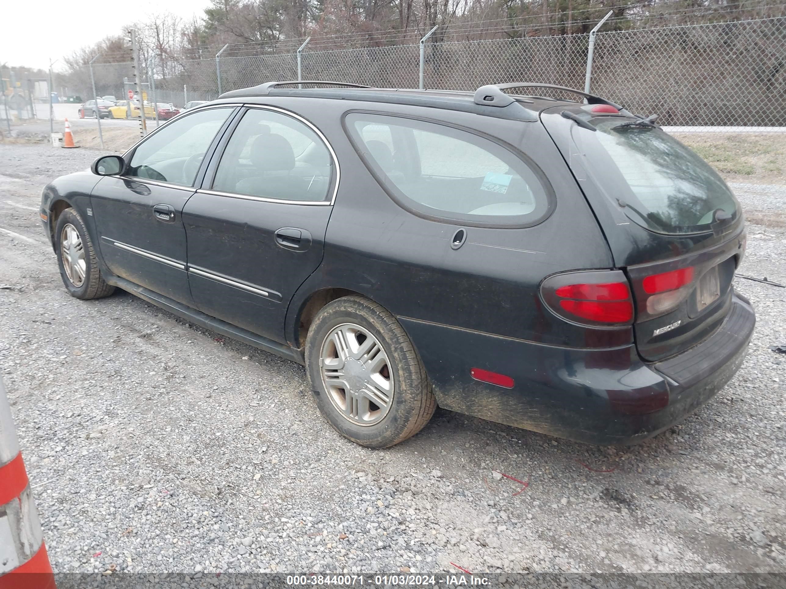 Photo 2 VIN: 1MEHM59S53A624754 - MERCURY SABLE 