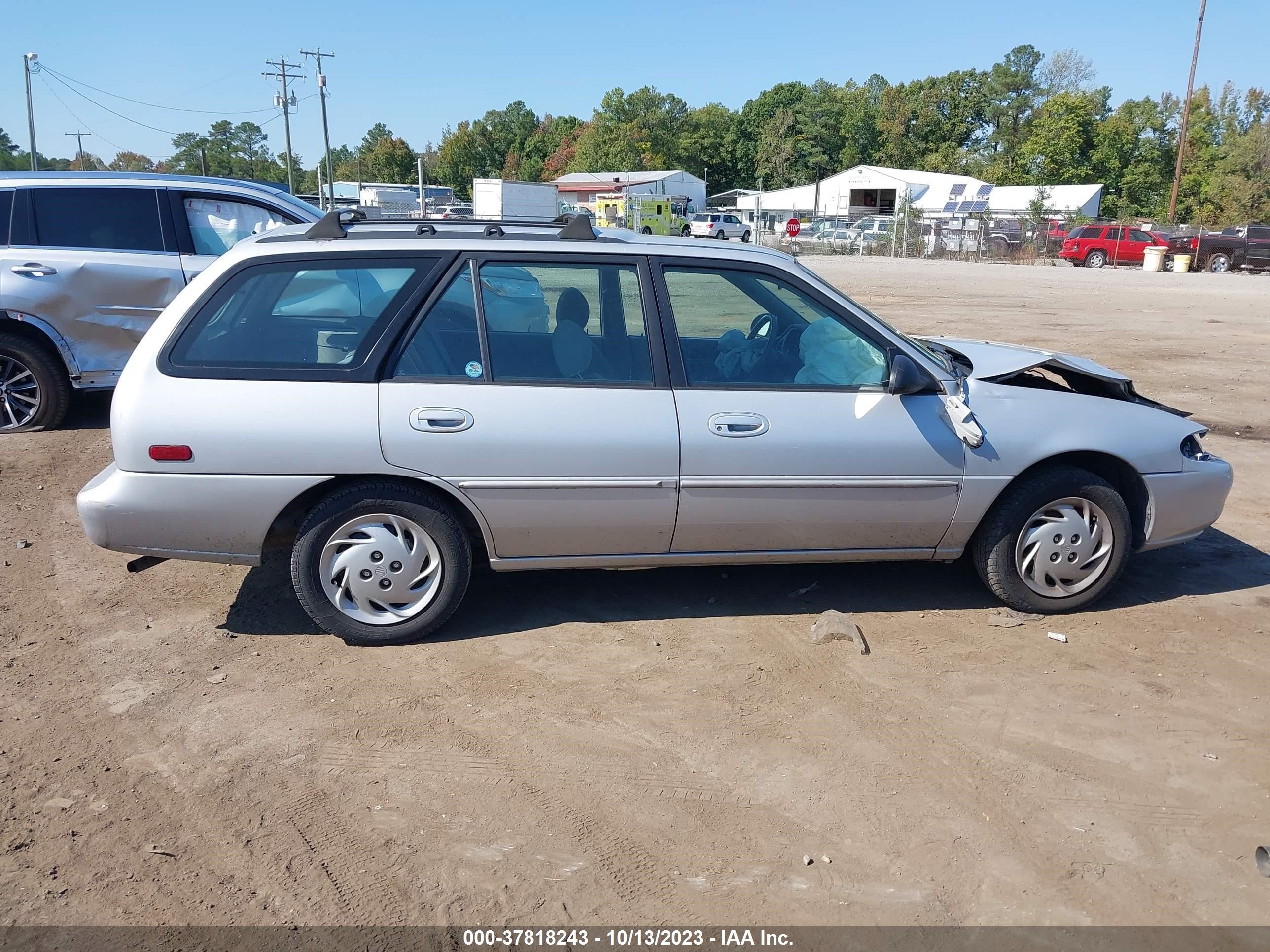 Photo 12 VIN: 1MELM15P5VW601615 - MERCURY TRACER 