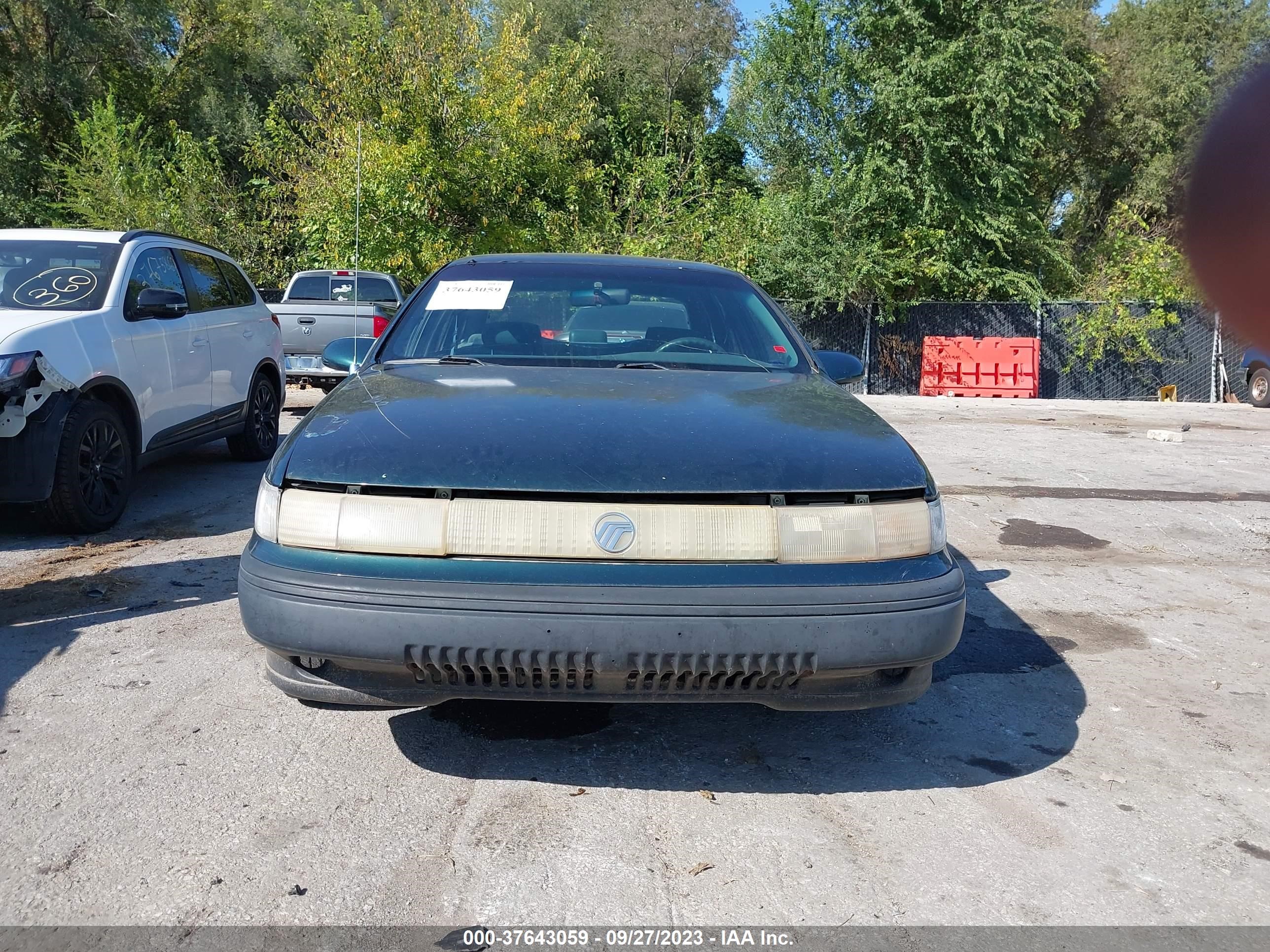 Photo 5 VIN: 1MELM50U1RA645635 - MERCURY SABLE 