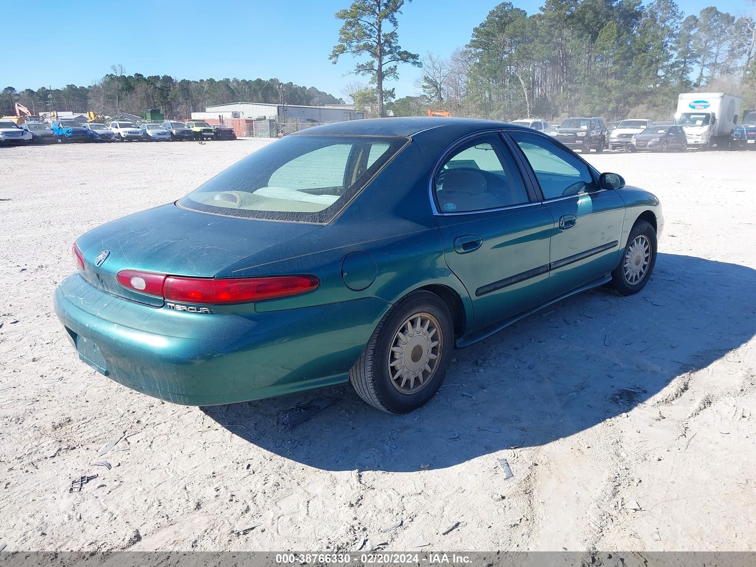 Photo 3 VIN: 1MELM50U4TA646527 - MERCURY SABLE 