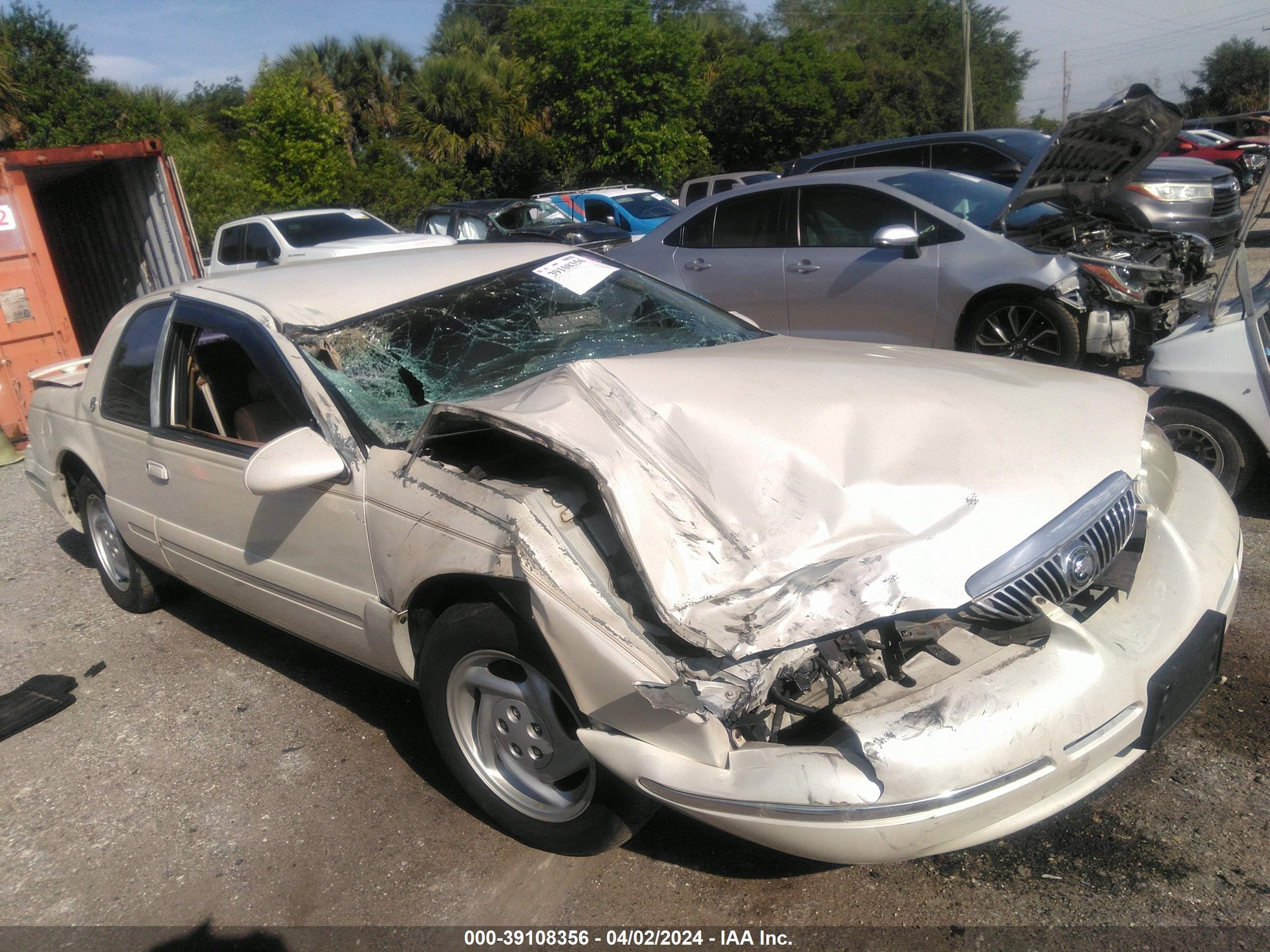 Photo 12 VIN: 1MELM62W5VH609310 - MERCURY COUGAR 