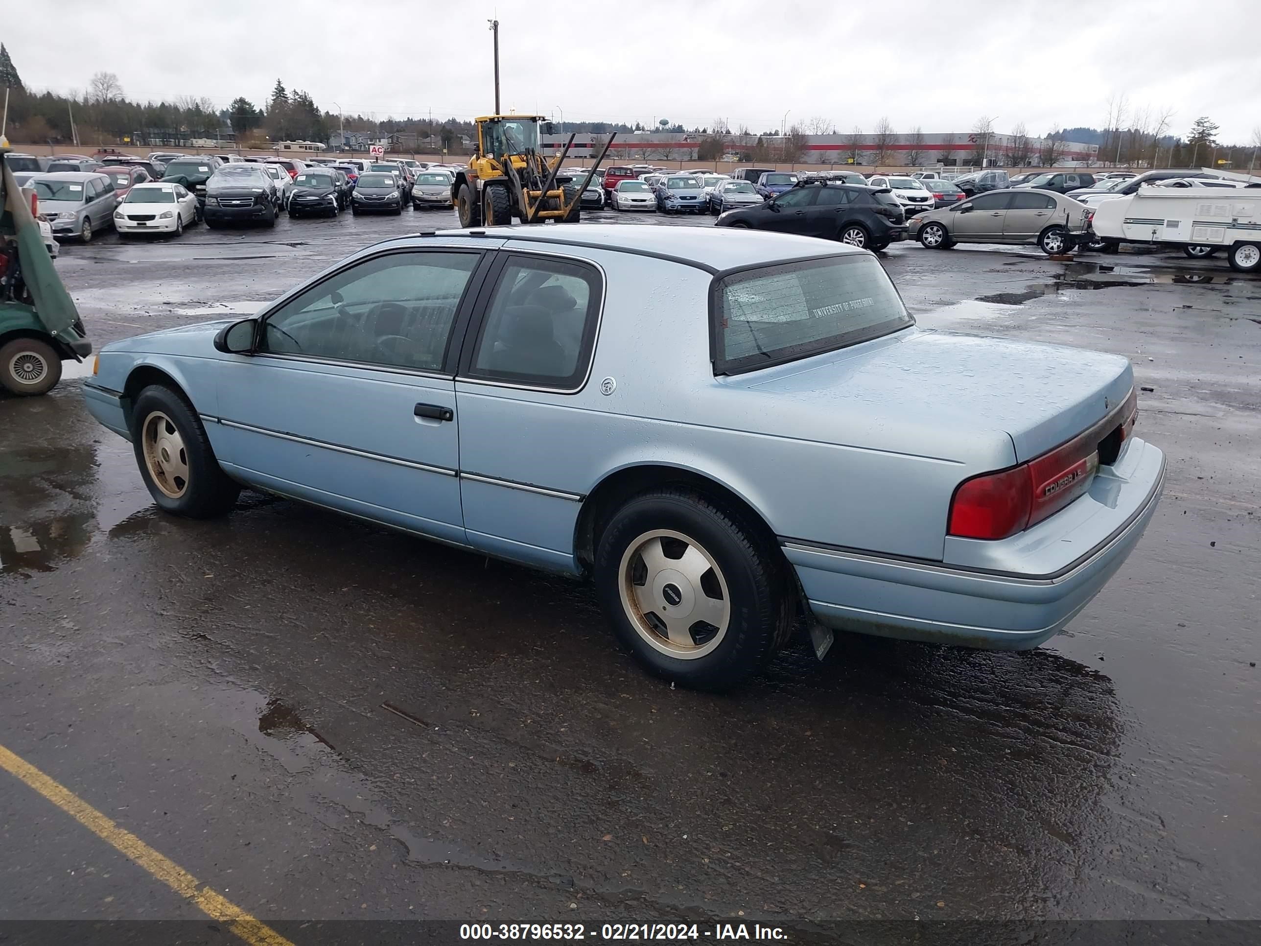 Photo 2 VIN: 1MEPM6044MH651520 - MERCURY COUGAR 