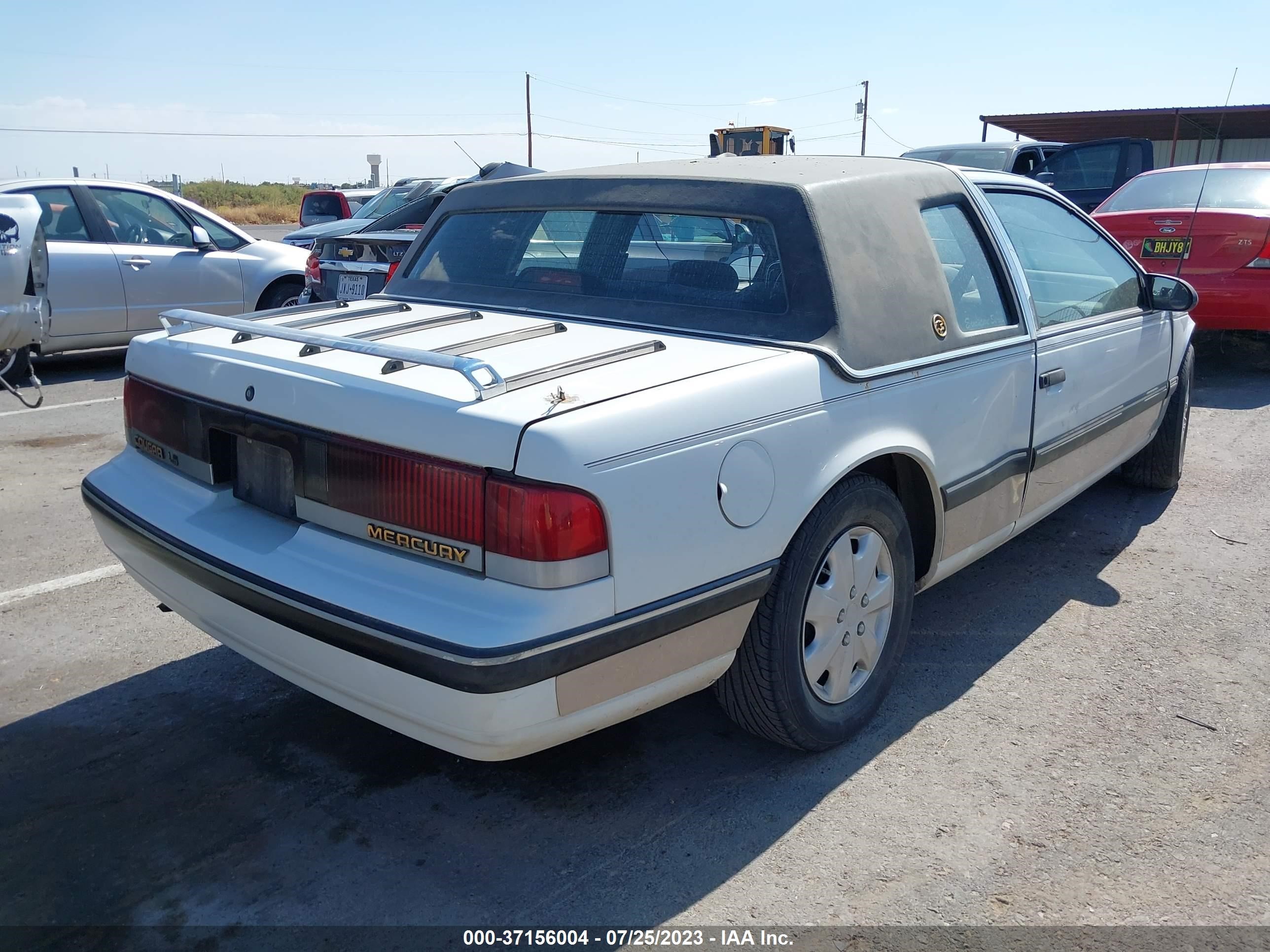 Photo 3 VIN: 1MEPM6045LH619724 - MERCURY COUGAR 