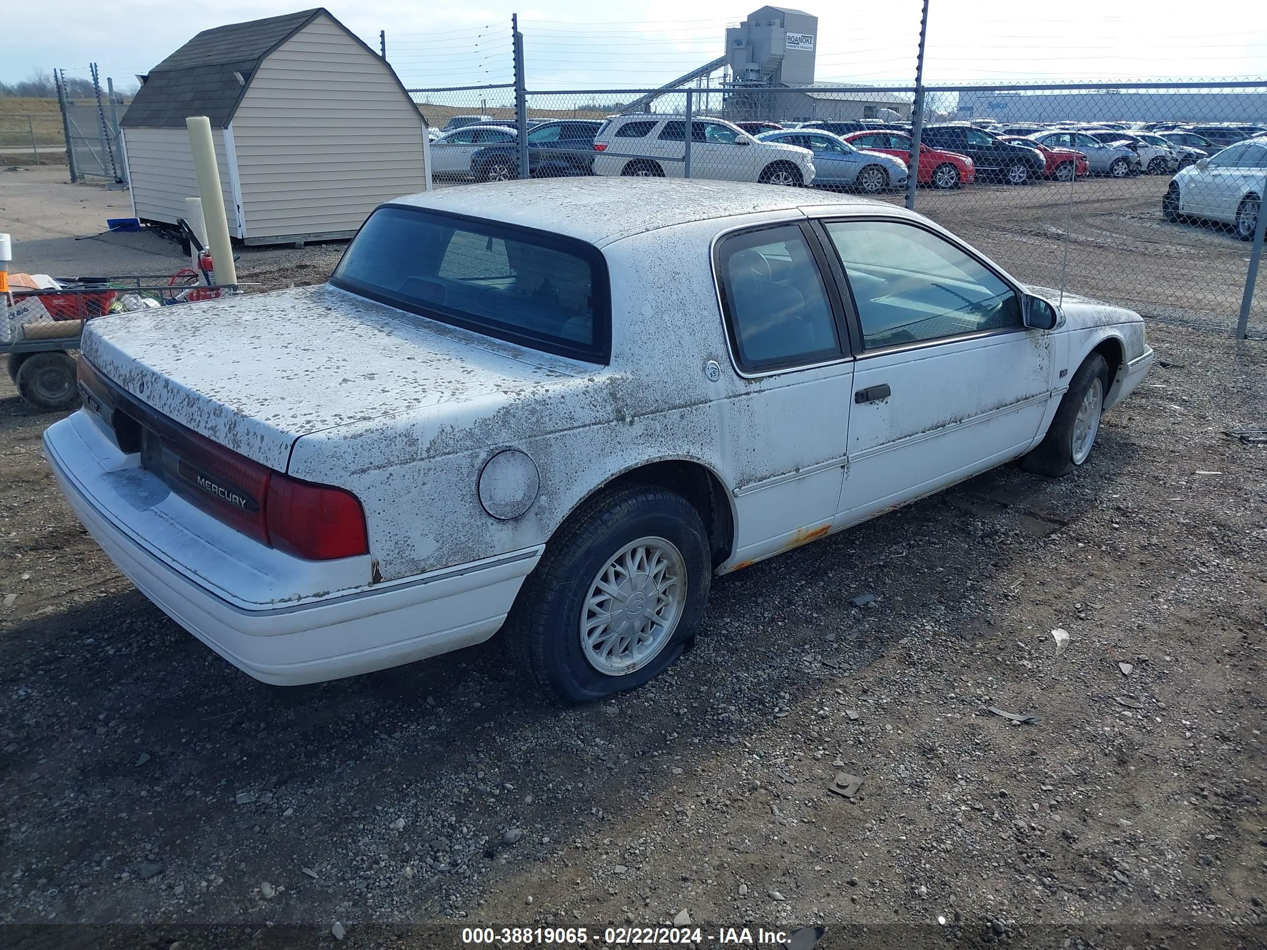 Photo 3 VIN: 1MEPM62T3PH622129 - MERCURY COUGAR 