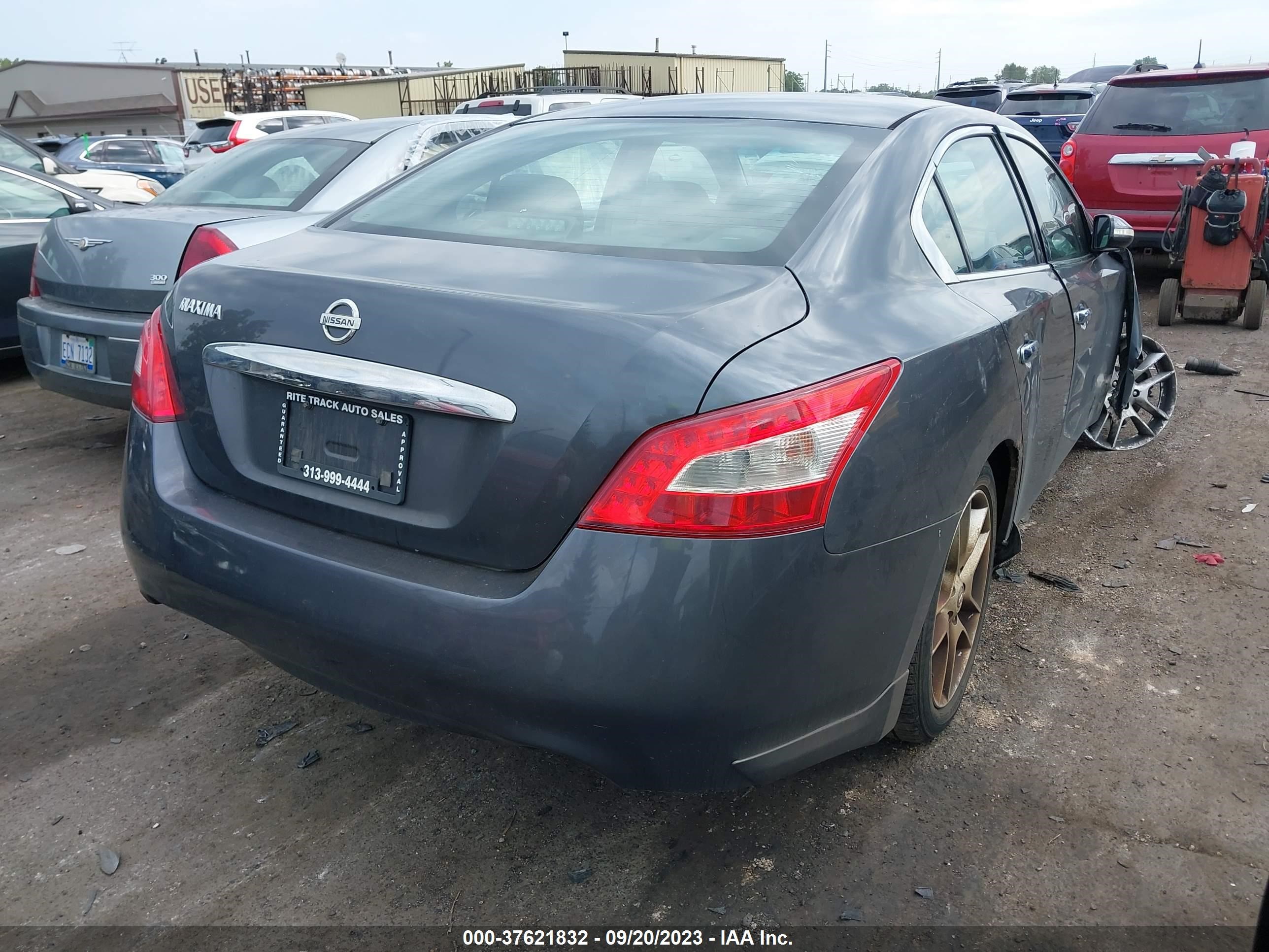 Photo 3 VIN: 1N4AA51E09C804227 - NISSAN MAXIMA 